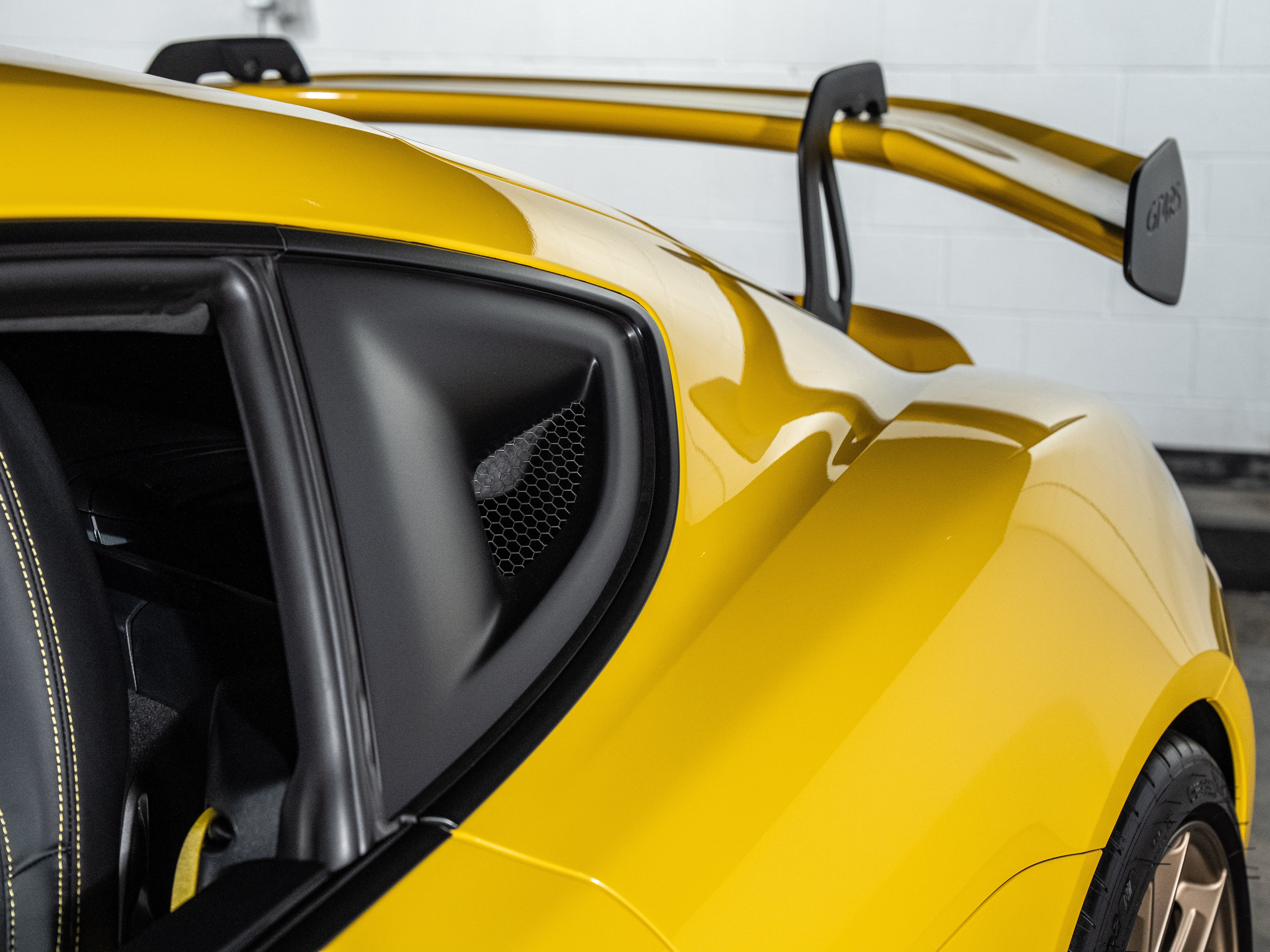 2025 Porsche 718 Cayman GT4 RS