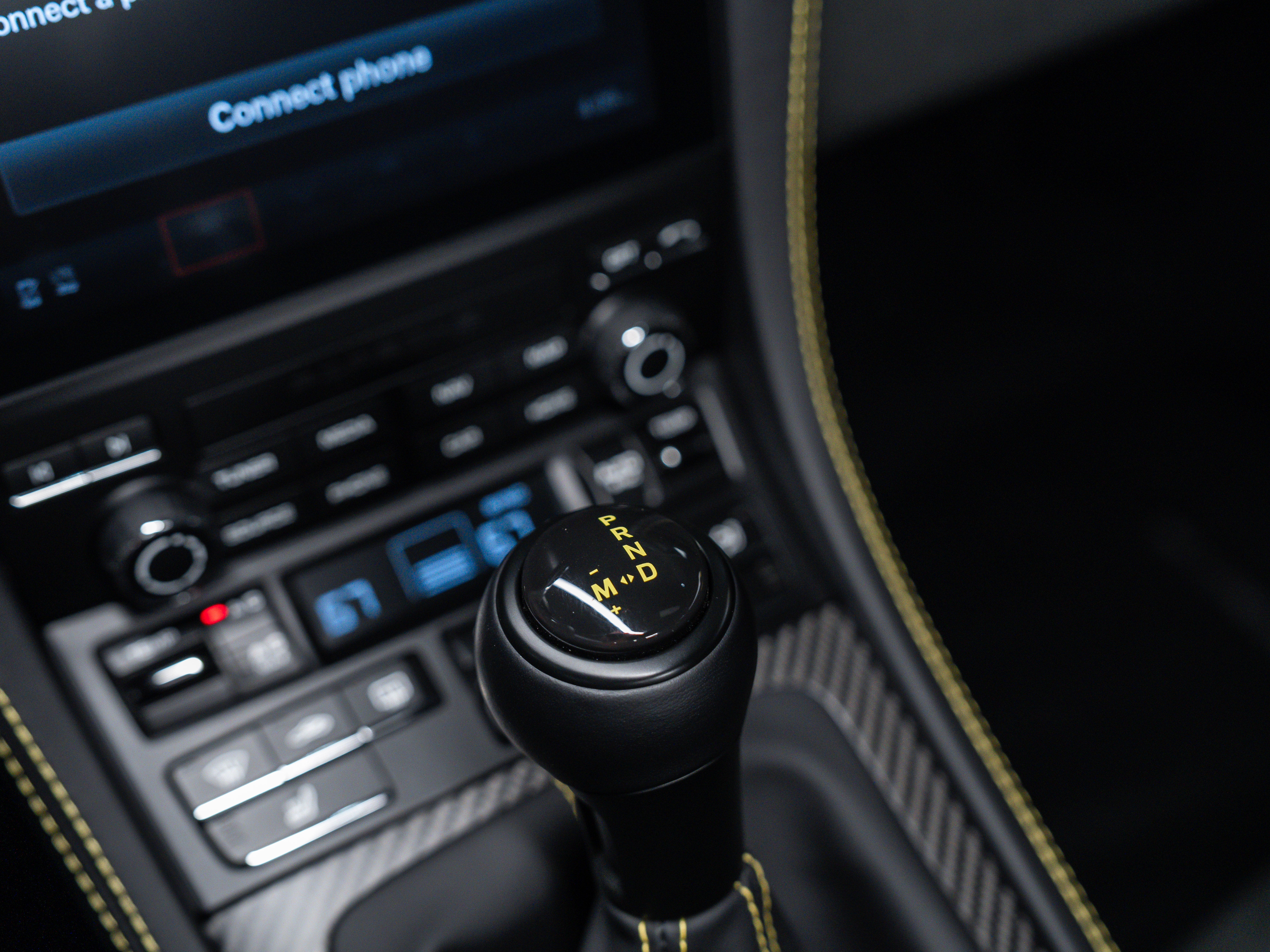 2025 Porsche 718 Cayman GT4 RS
