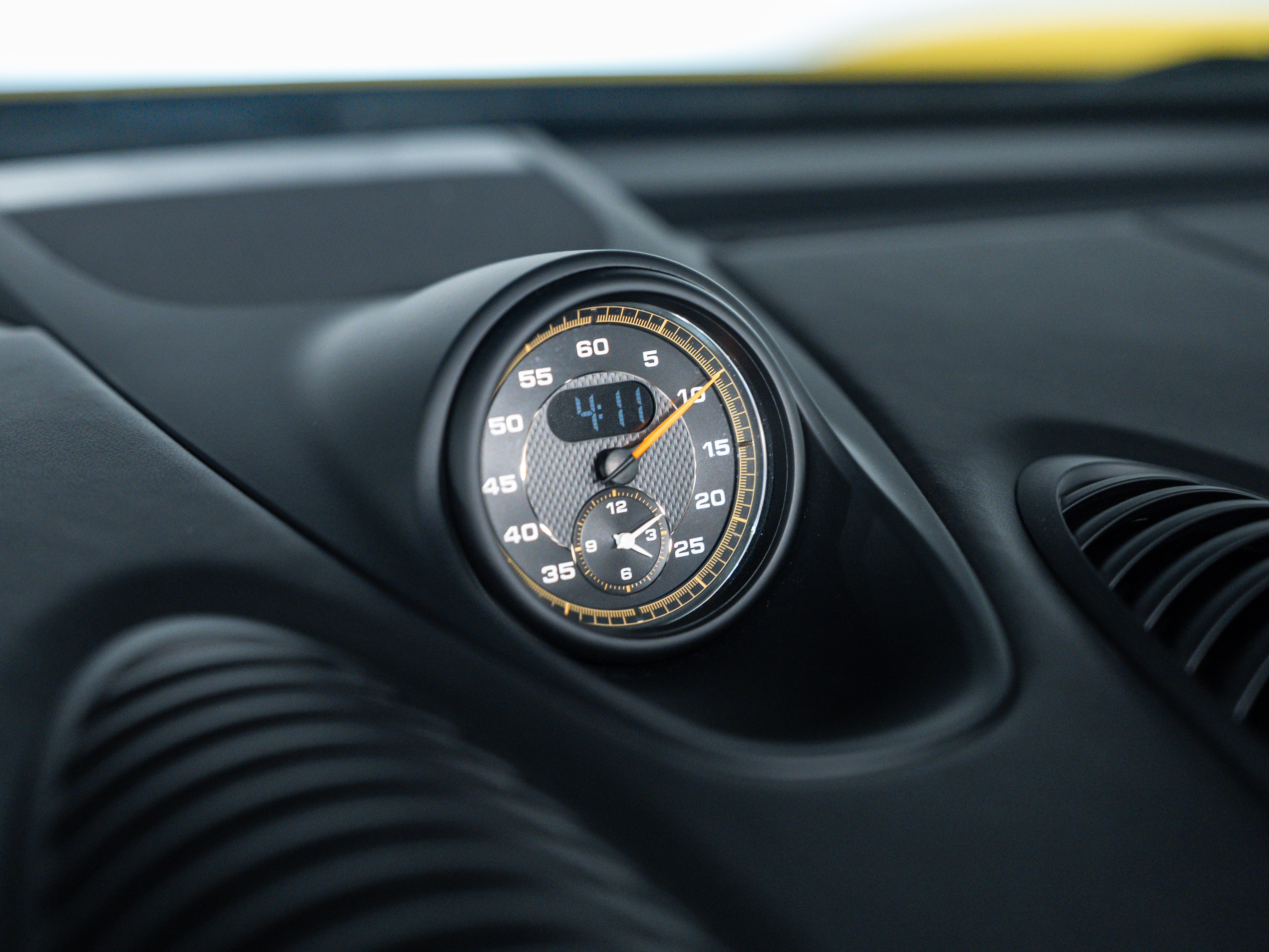 2025 Porsche 718 Cayman GT4 RS