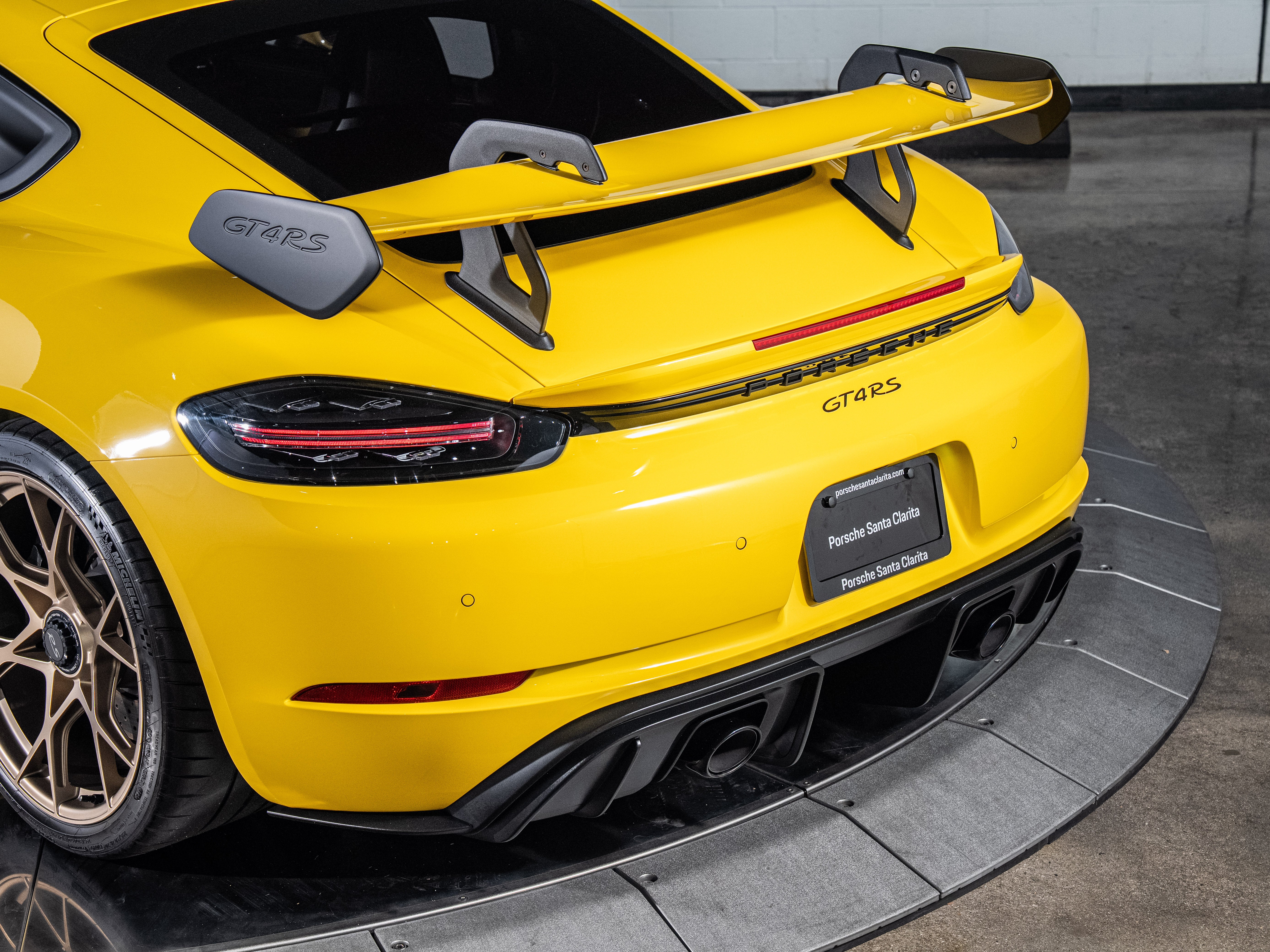 2025 Porsche 718 Cayman GT4 RS