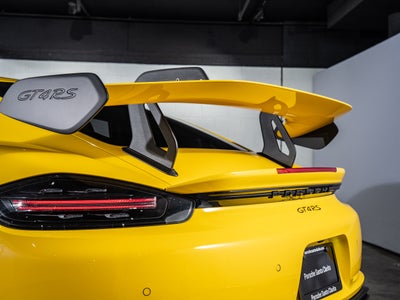 2025 Porsche 718 Cayman GT4 RS