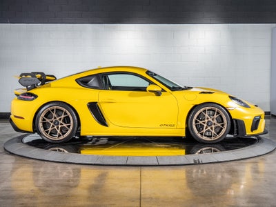2025 Porsche 718 Cayman GT4 RS