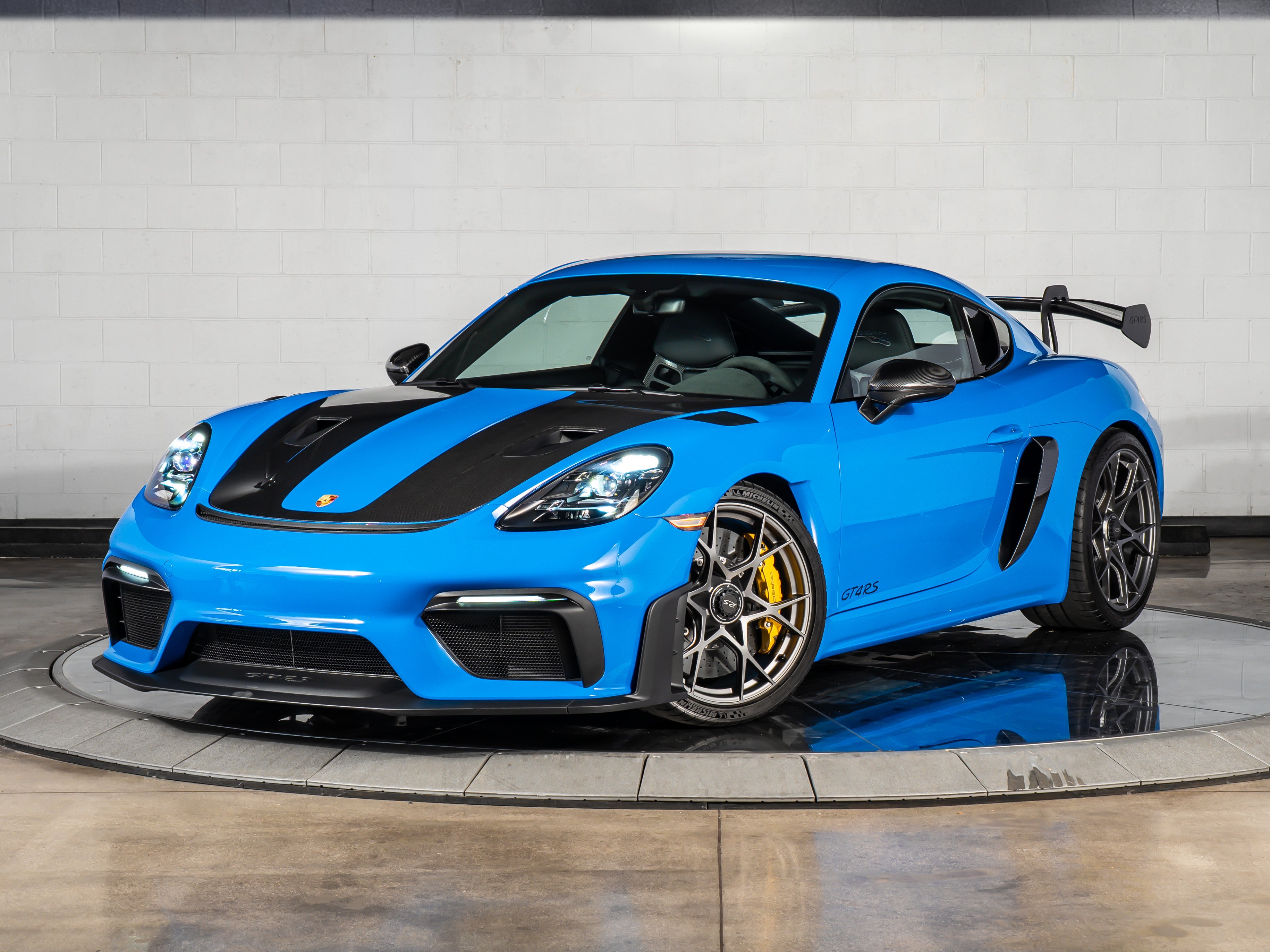 2024 Porsche 718 Cayman GT4 RS's photo