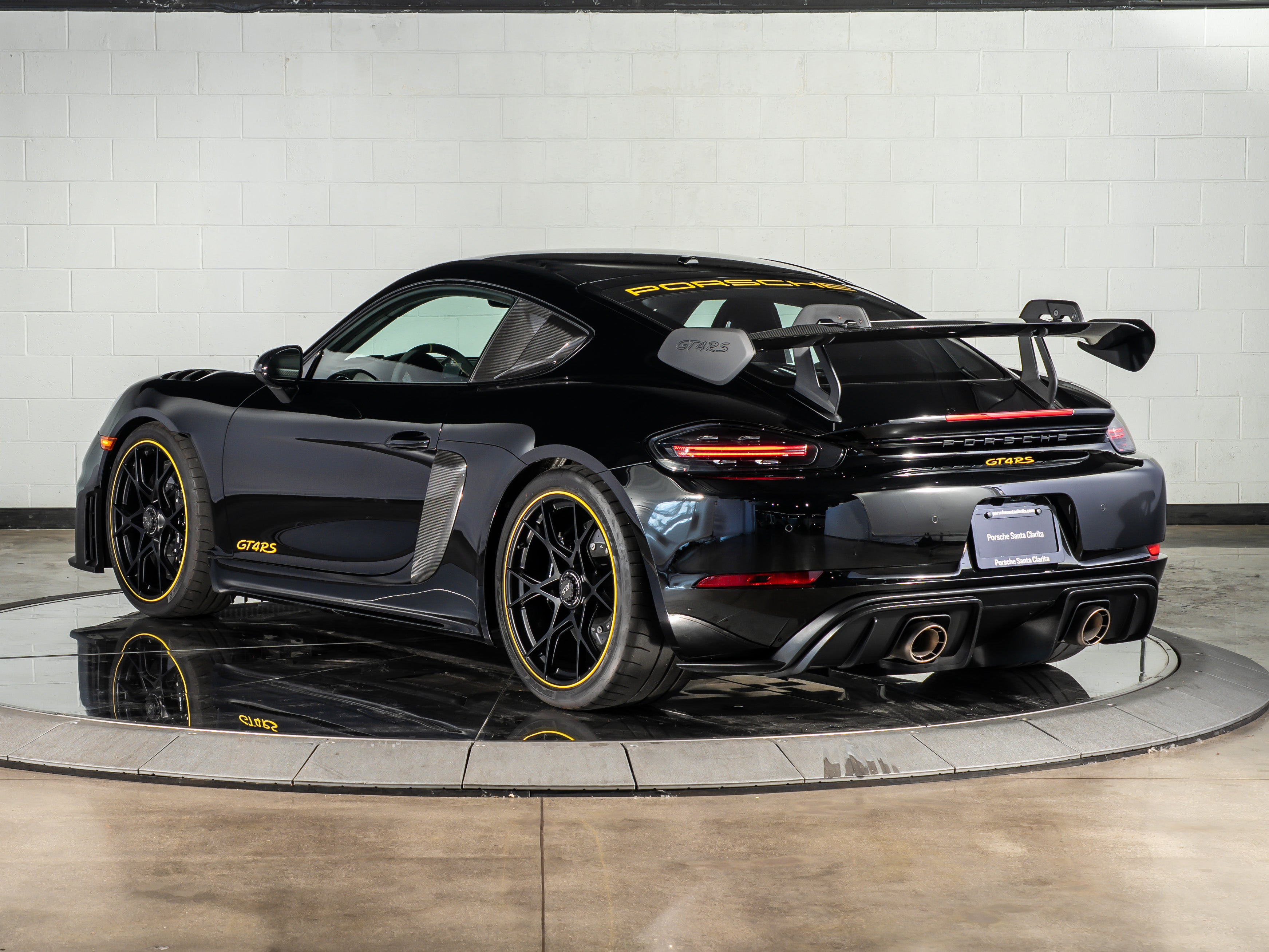 2025 Porsche 718 Cayman GT4 RS