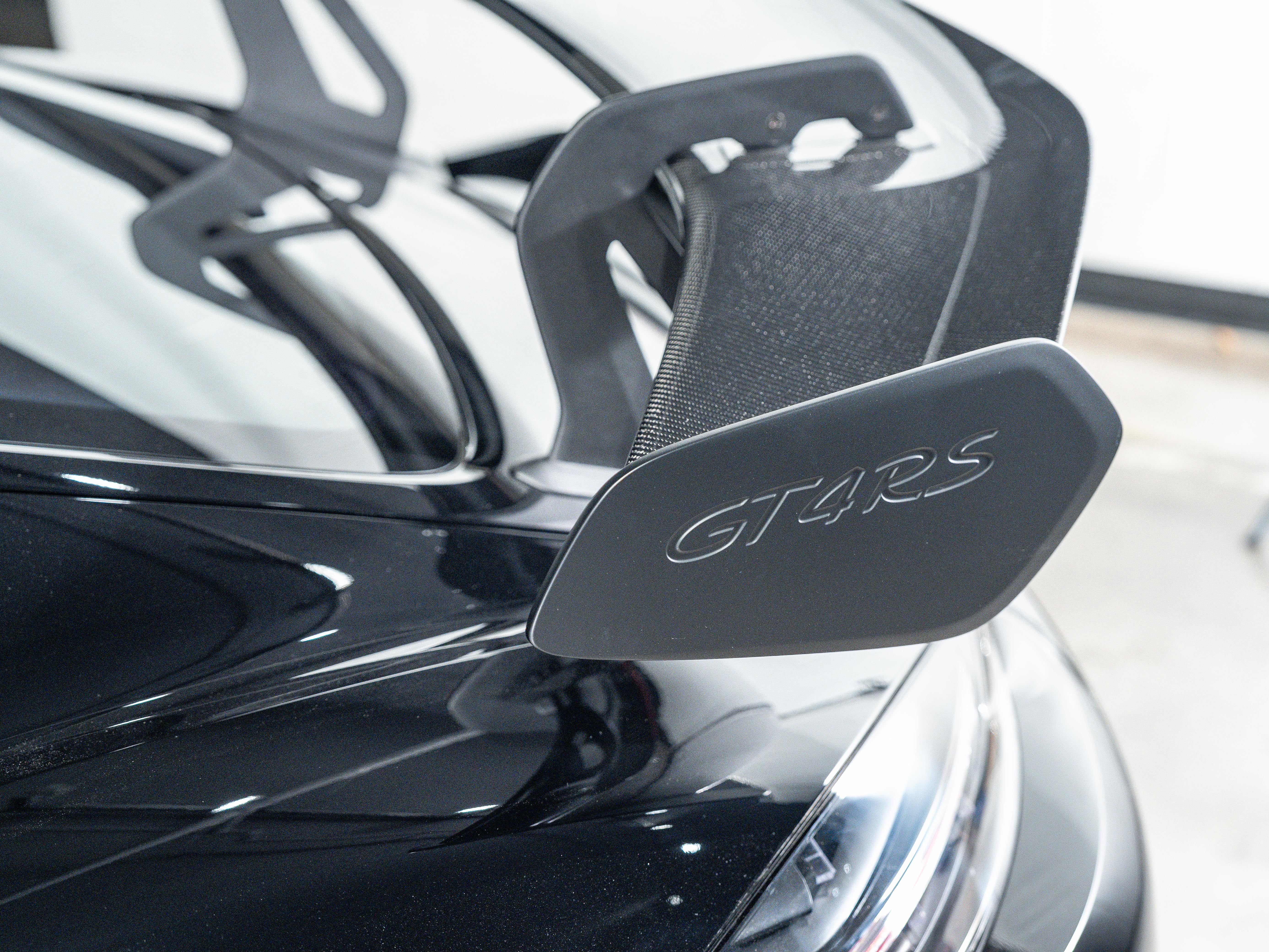 2025 Porsche 718 GT4 RS - Photo 36