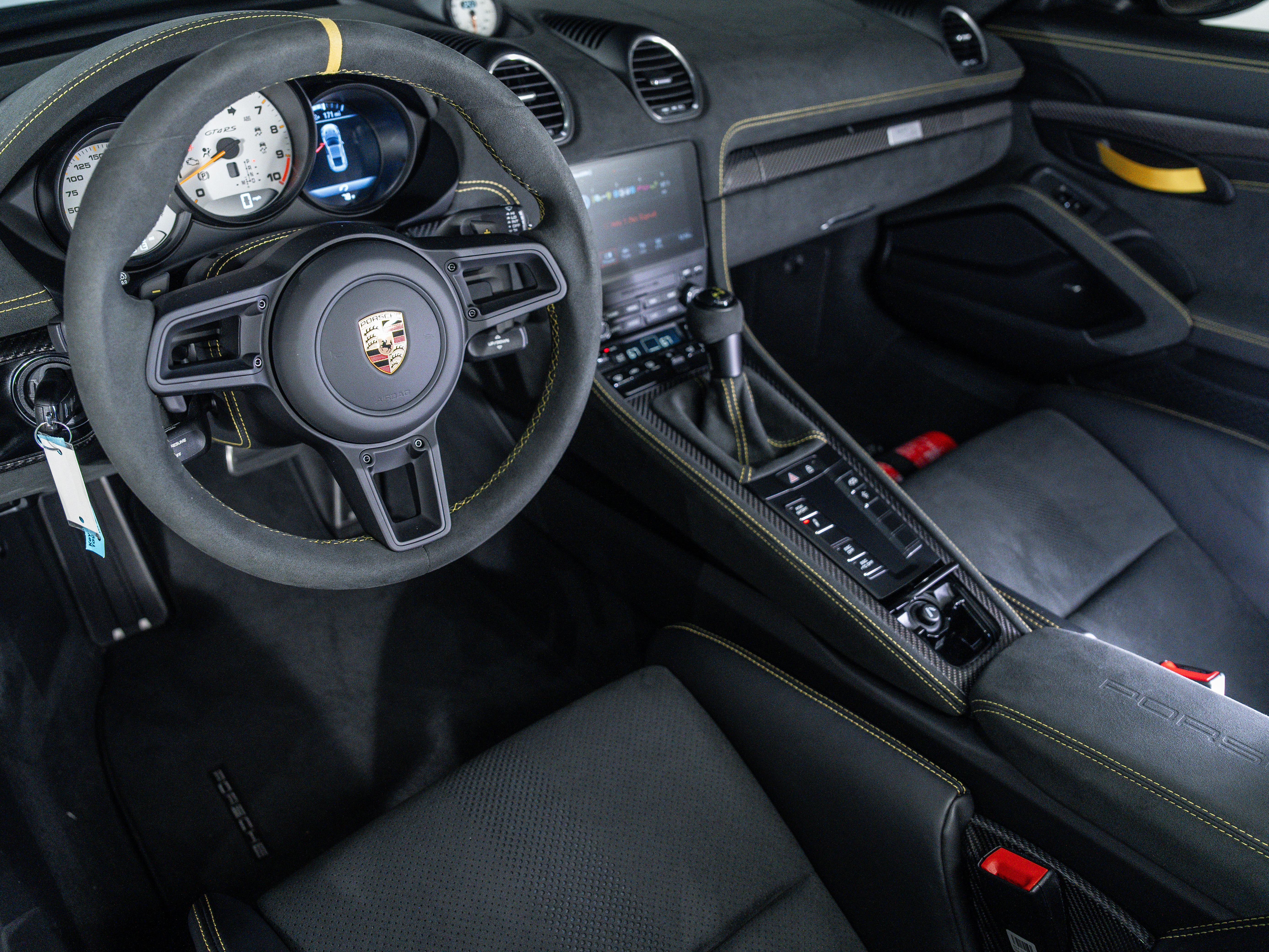 2025 Porsche 718 Cayman GT4 RS