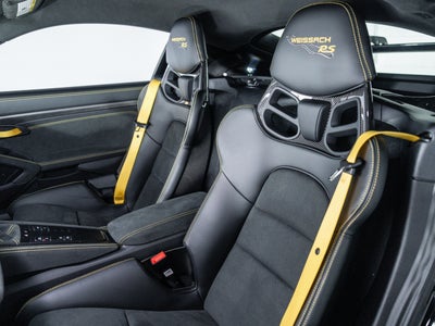 2025 Porsche 718 Cayman GT4 RS