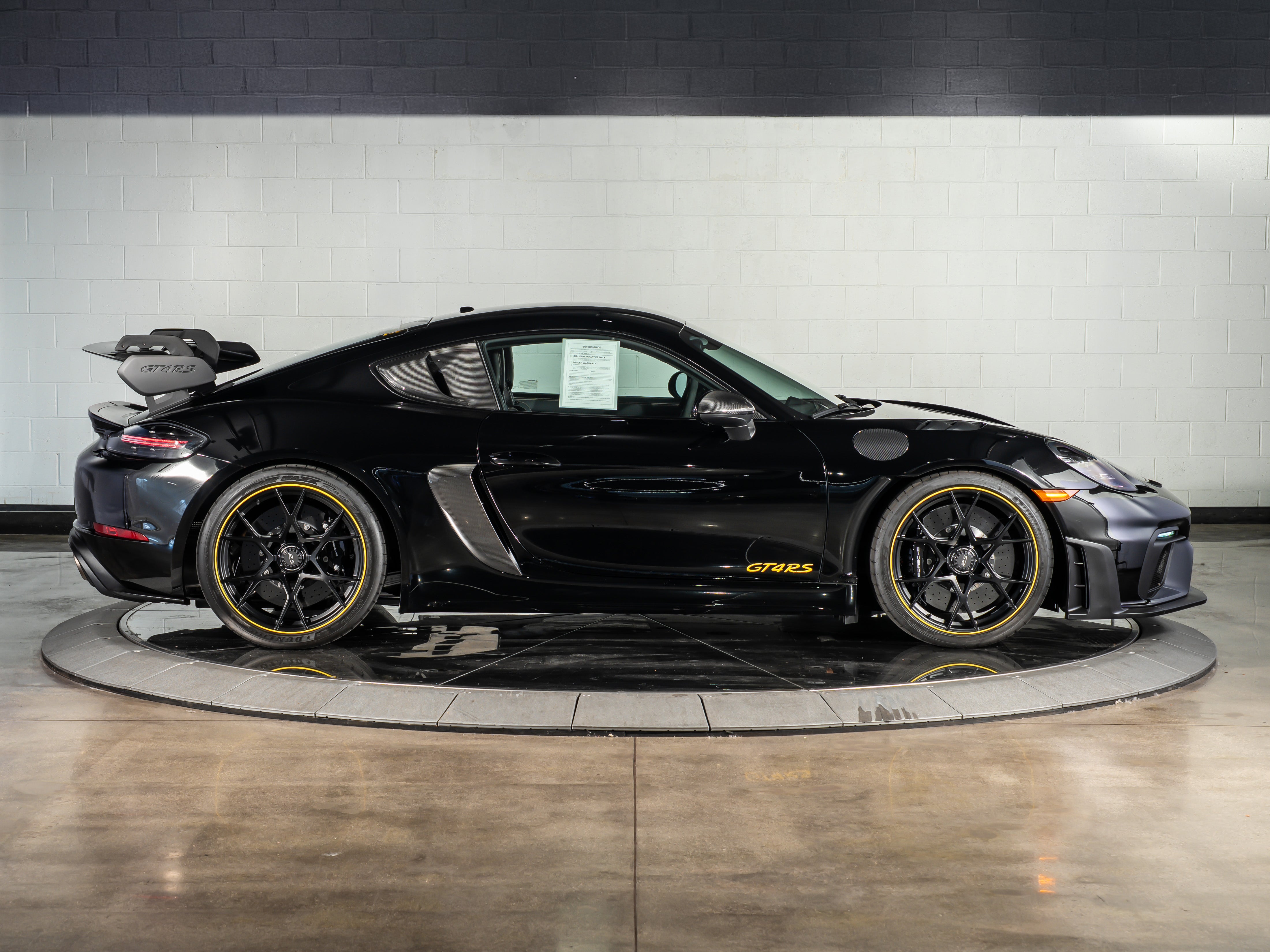 2025 Porsche 718 Cayman GT4 RS