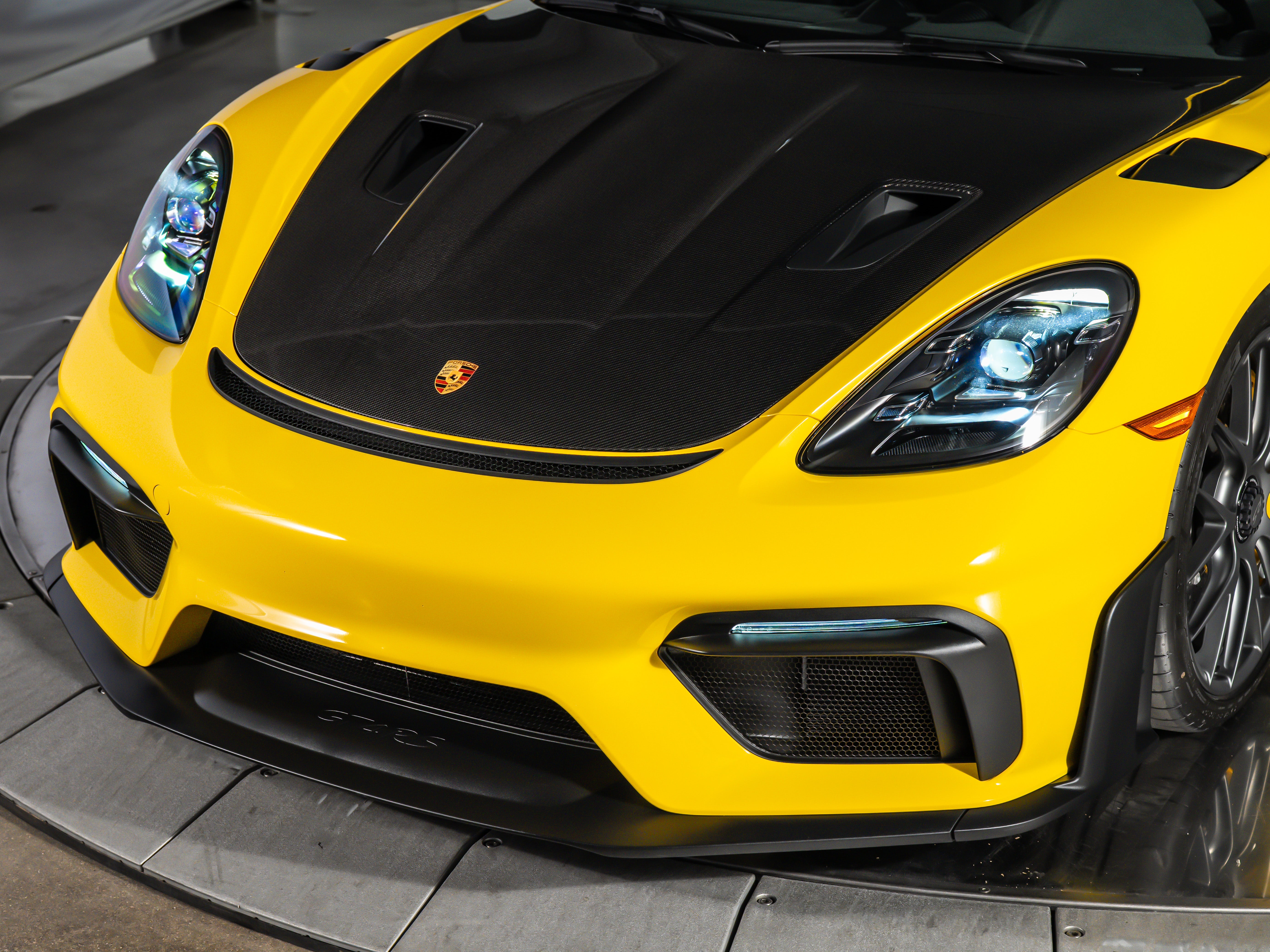 2025 Porsche 718 Cayman GT4 RS