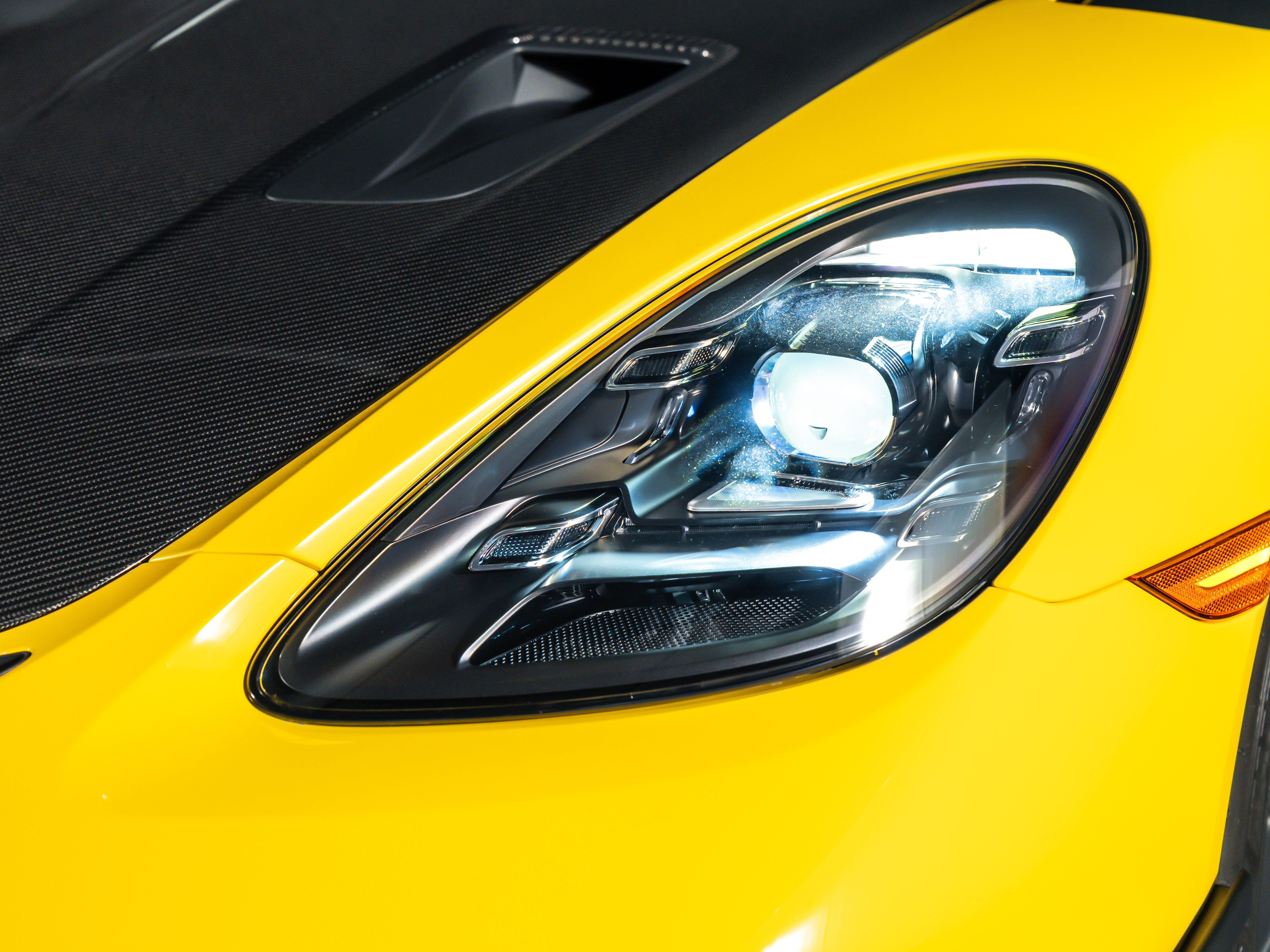 2025 Porsche 718 Cayman GT4 RS