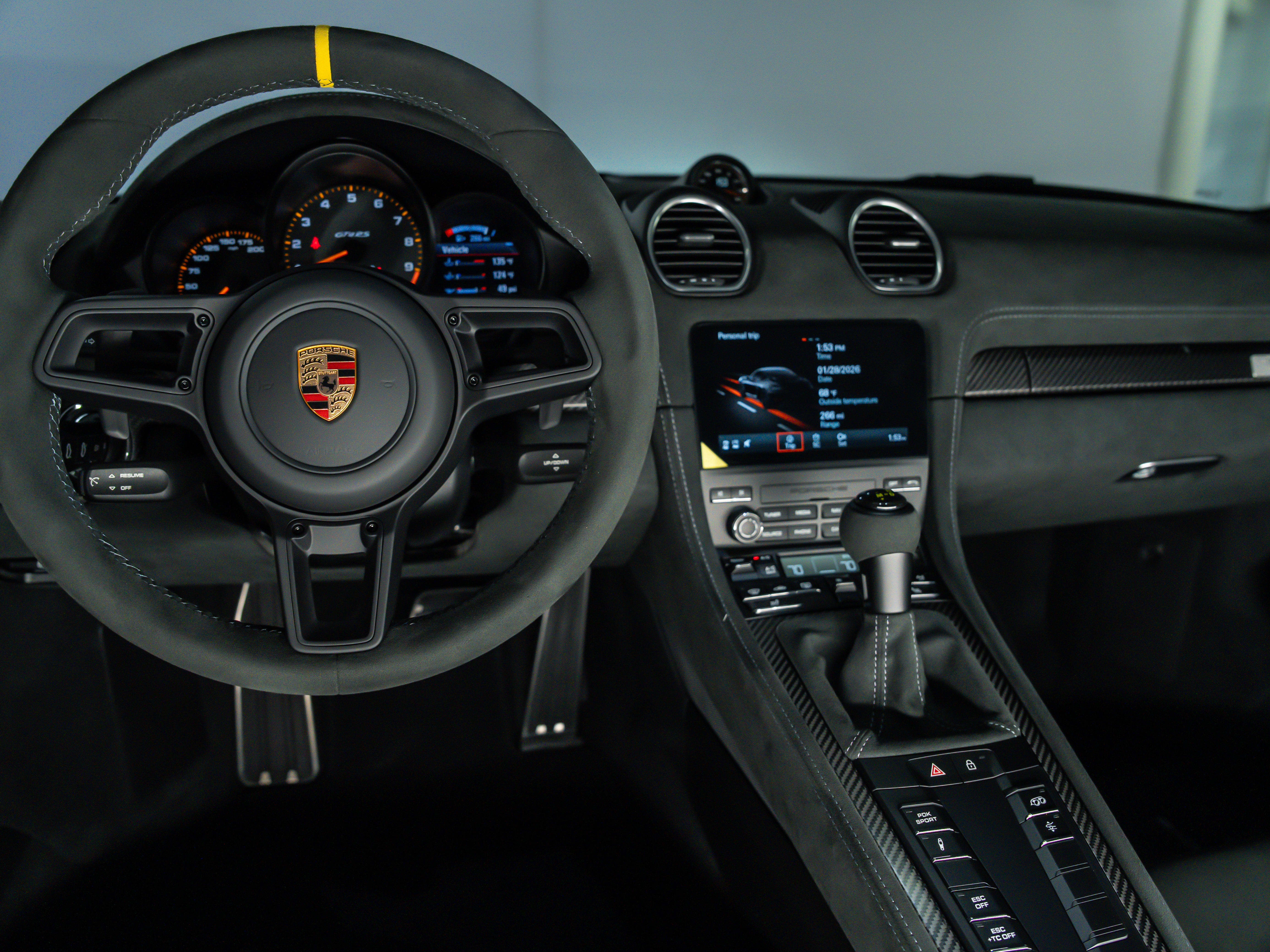 2025 Porsche 718 Cayman GT4 RS