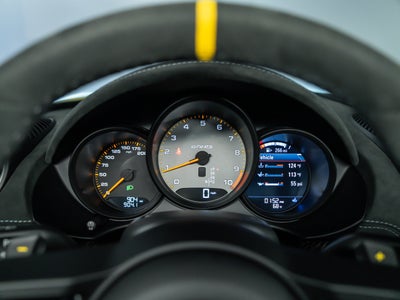 2025 Porsche 718 Cayman GT4 RS