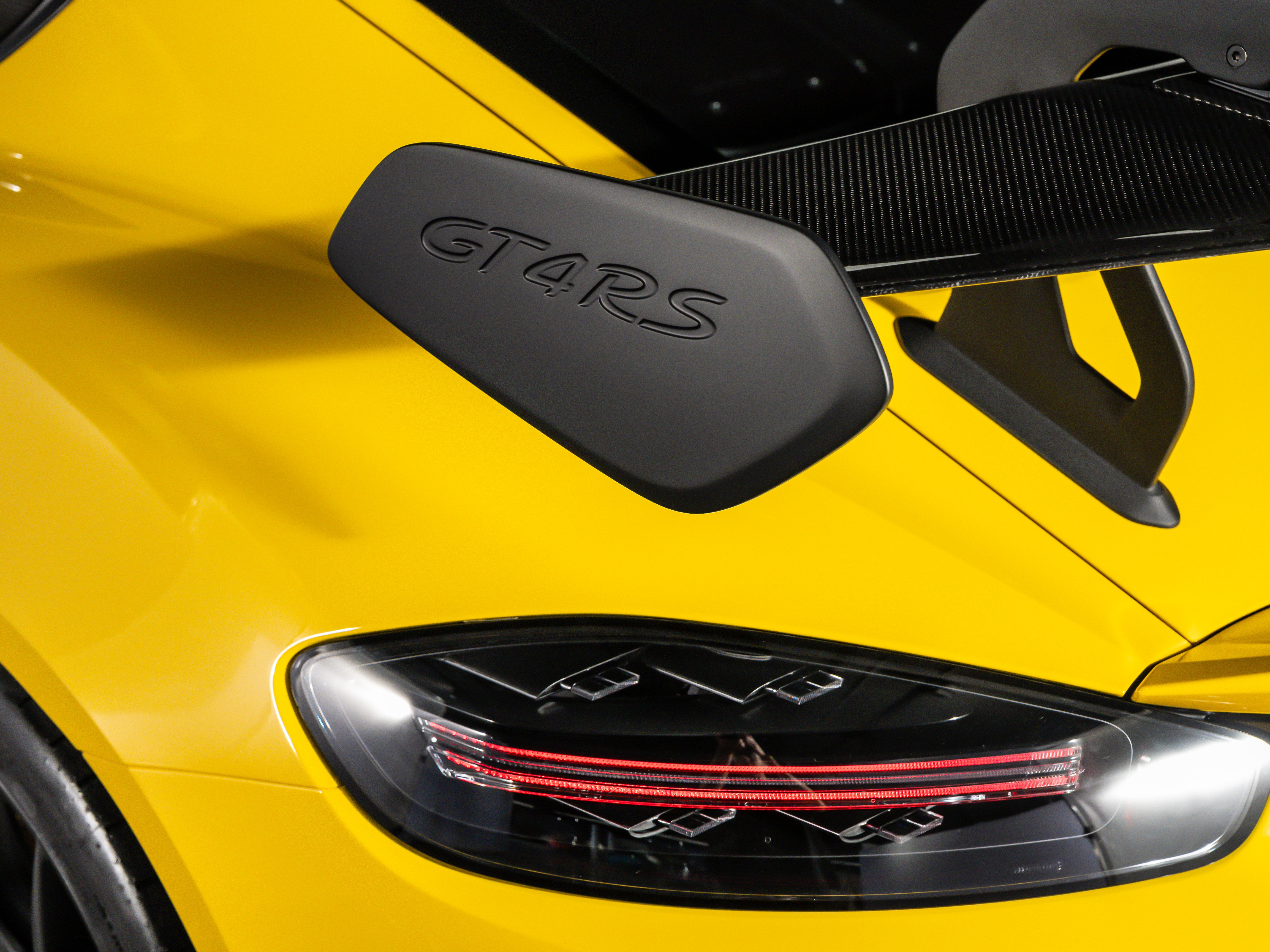 2025 Porsche 718 Cayman GT4 RS