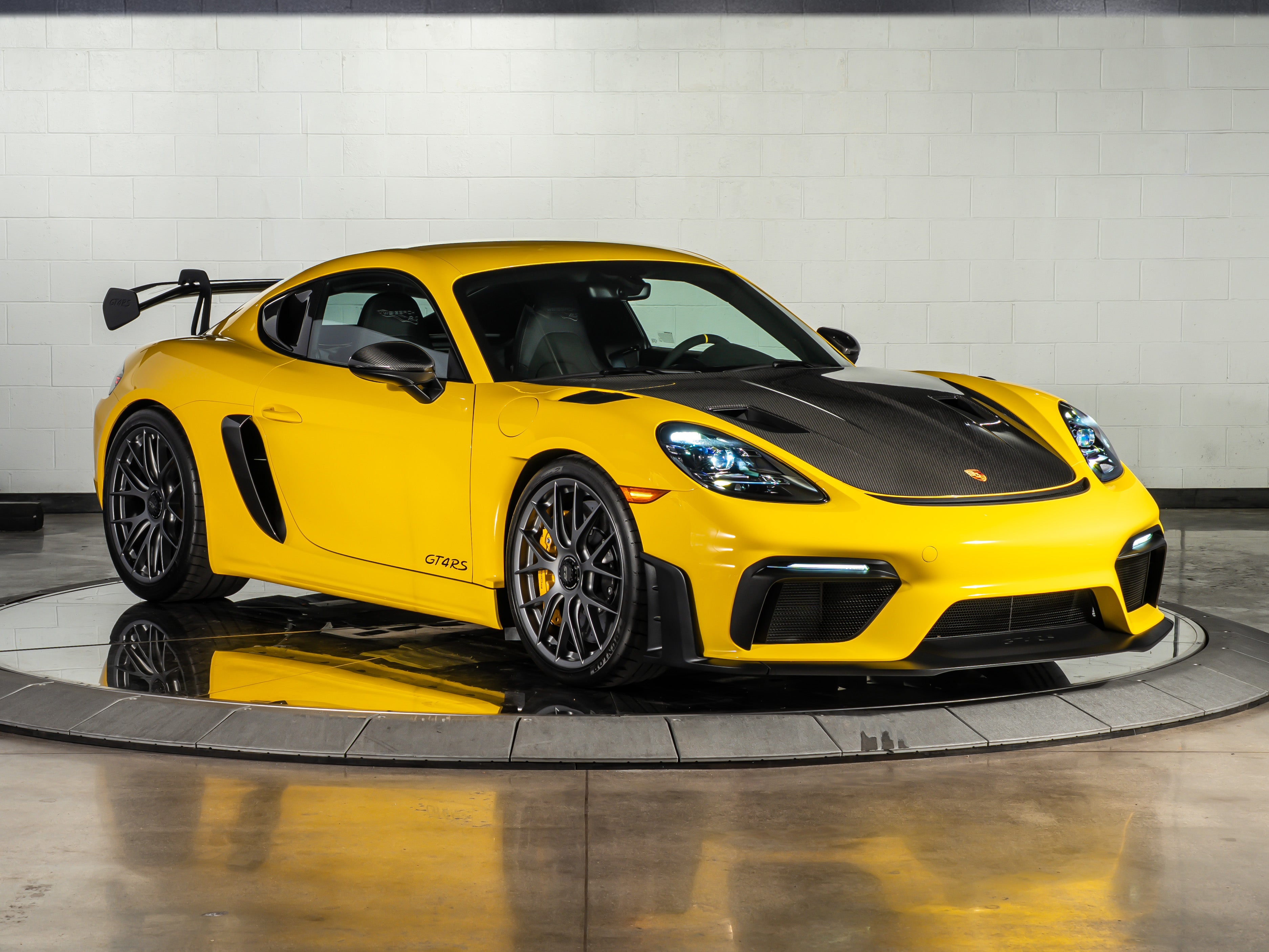 2025 Porsche 718 Cayman GT4 RS