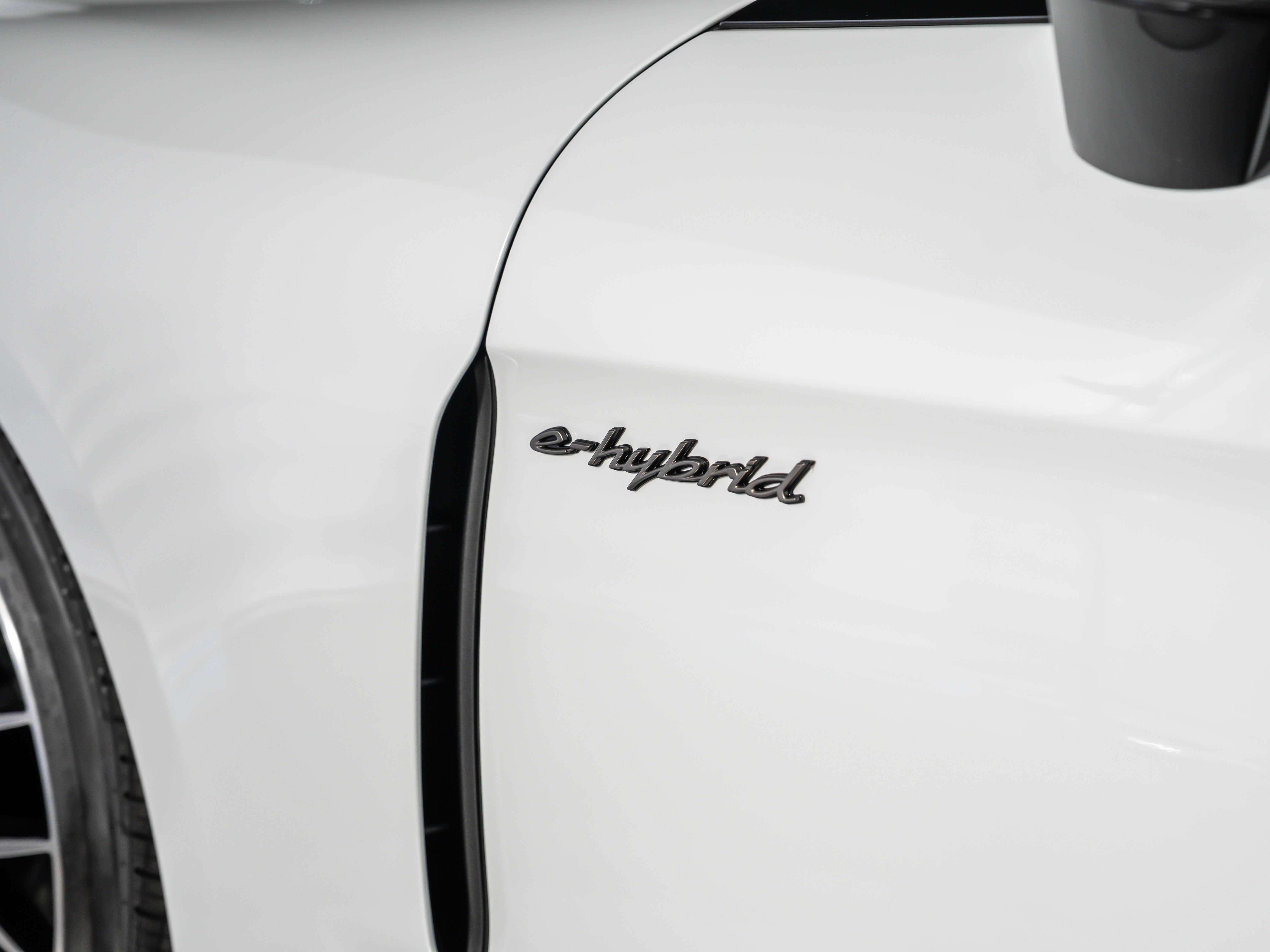 2026 Porsche Panamera Turbo E-Hybrid