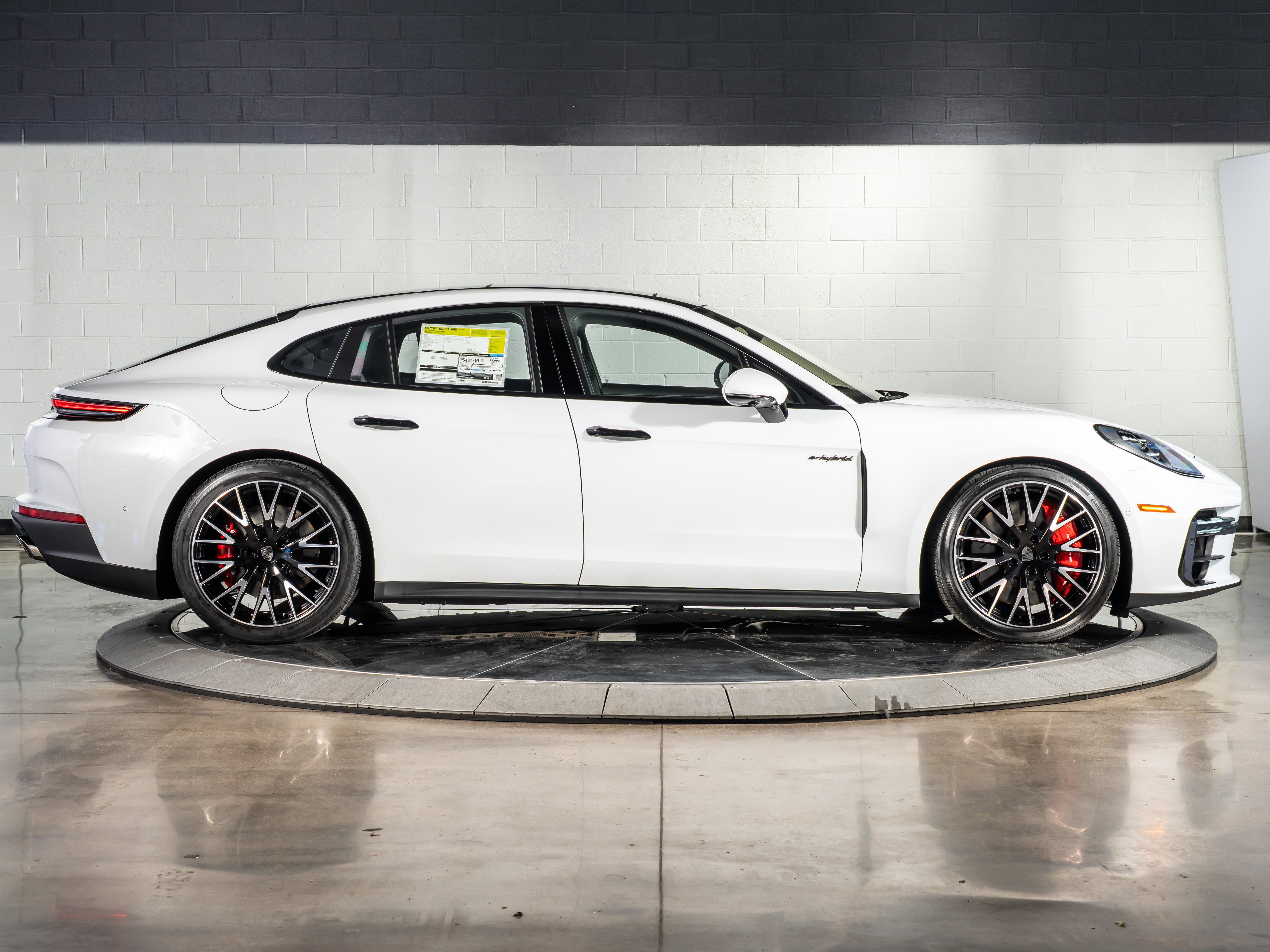 2026 Porsche Panamera Turbo E-Hybrid