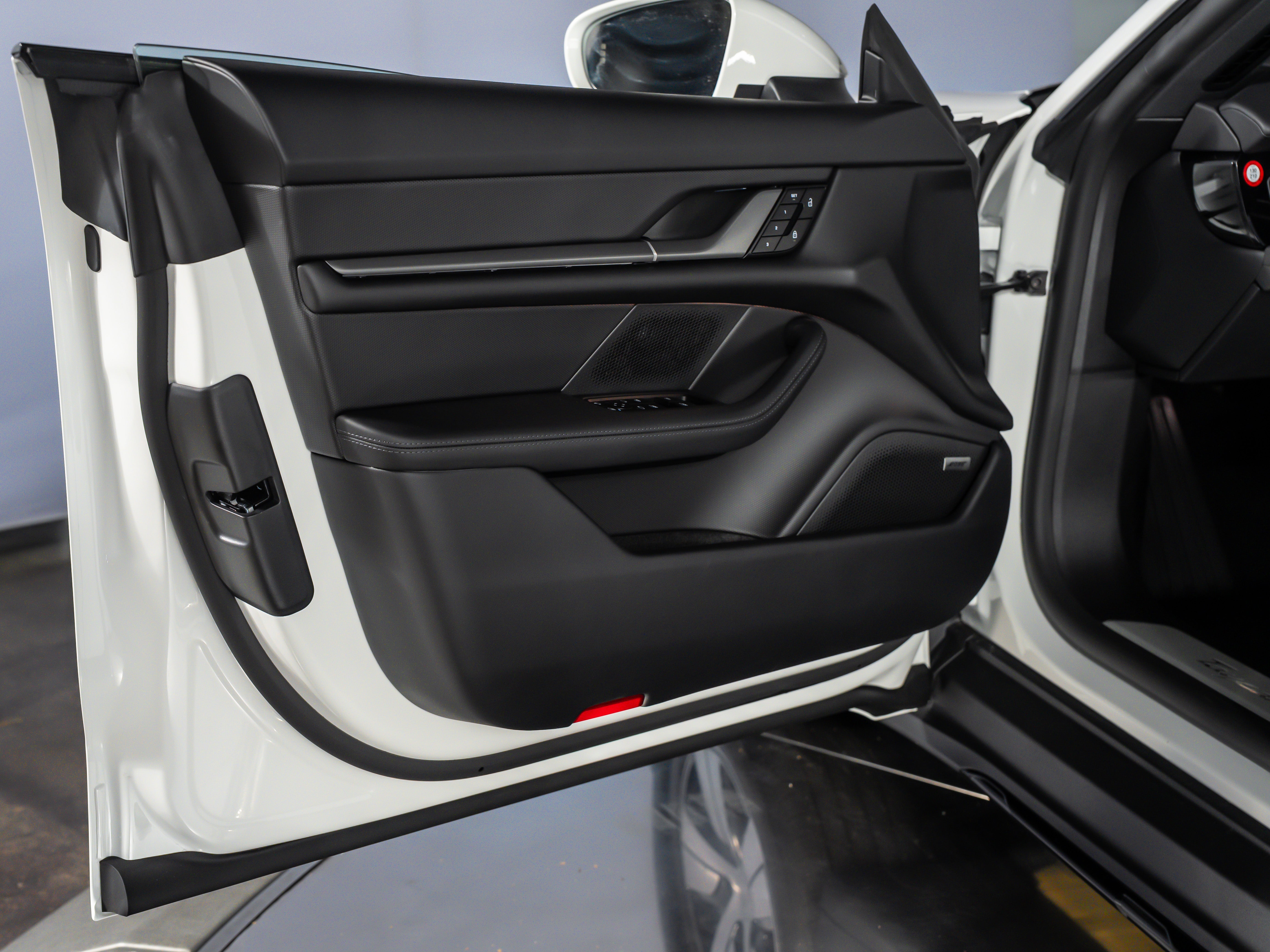 2026 Porsche Taycan Cross Turismo 4