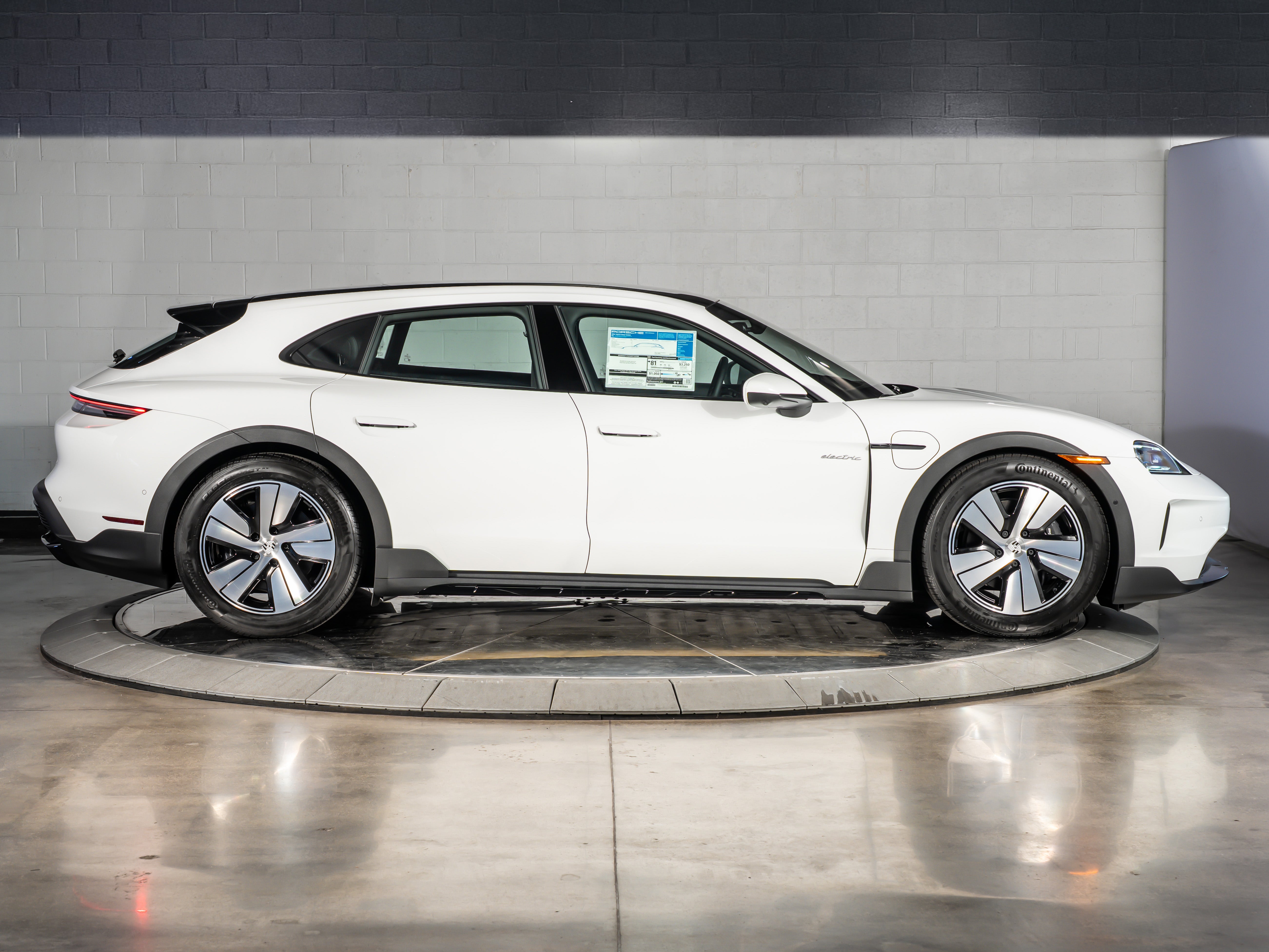 2026 Porsche Taycan Cross Turismo 4