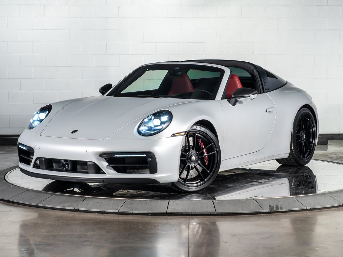 2024 Porsche 911 Targa 4 GTS — photo 1 of 41