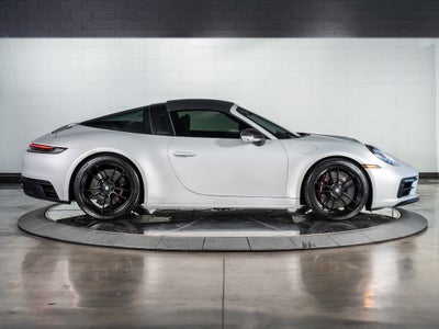 2024 Porsche 911 Targa 4 GTS