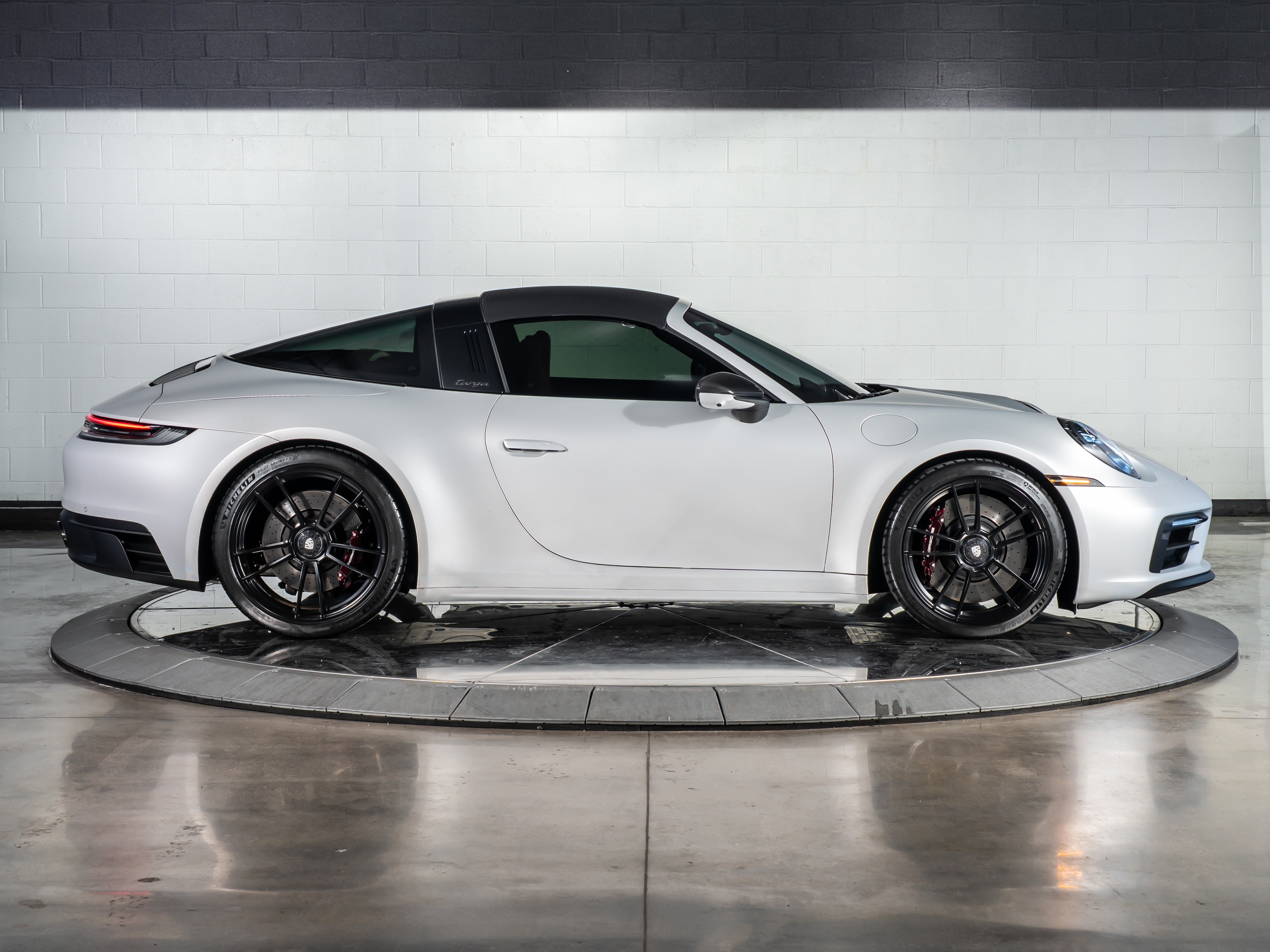 2024 Porsche 911 Targa 4 GTS