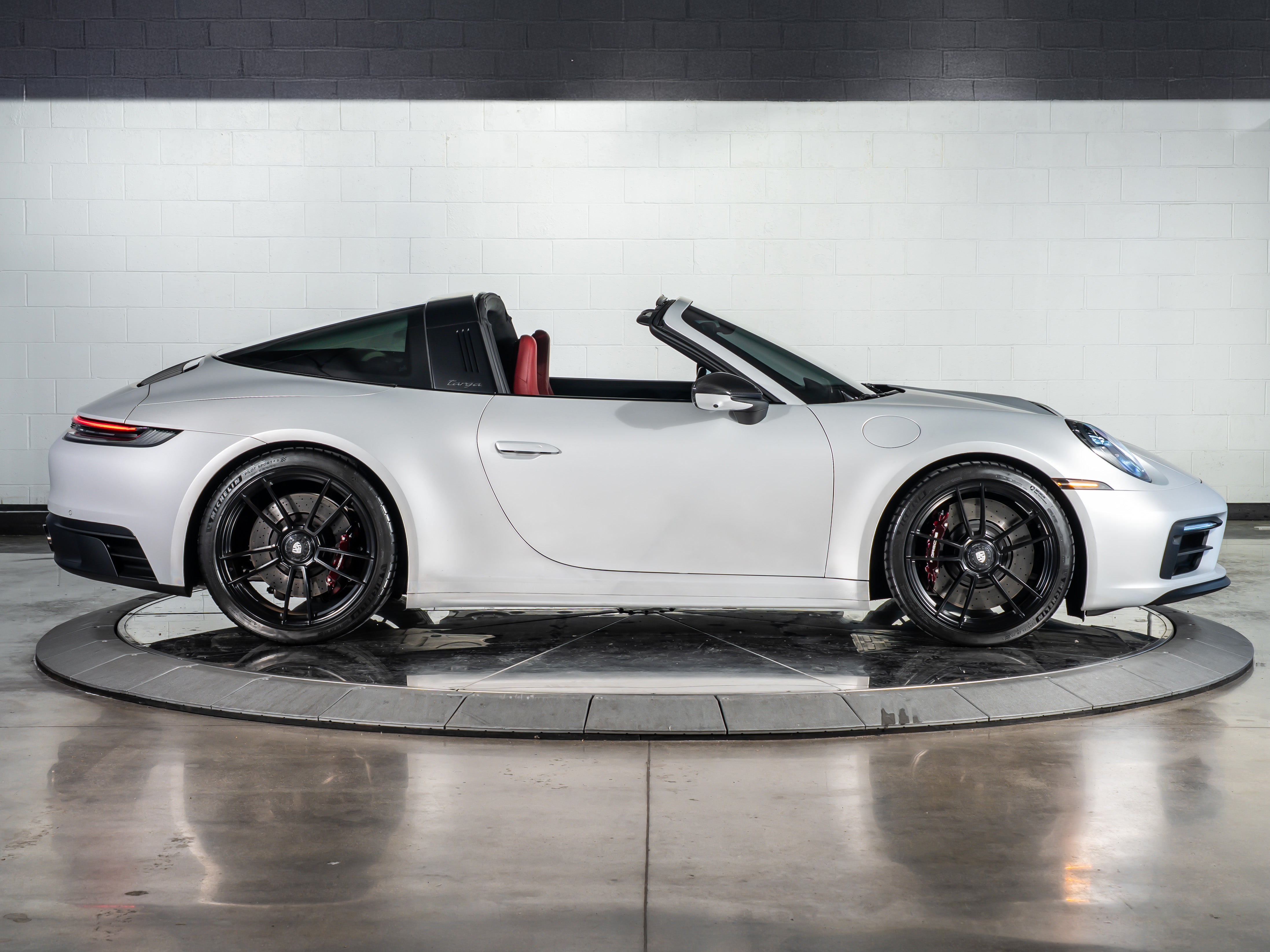 2024 Porsche 911 Targa 4 GTS