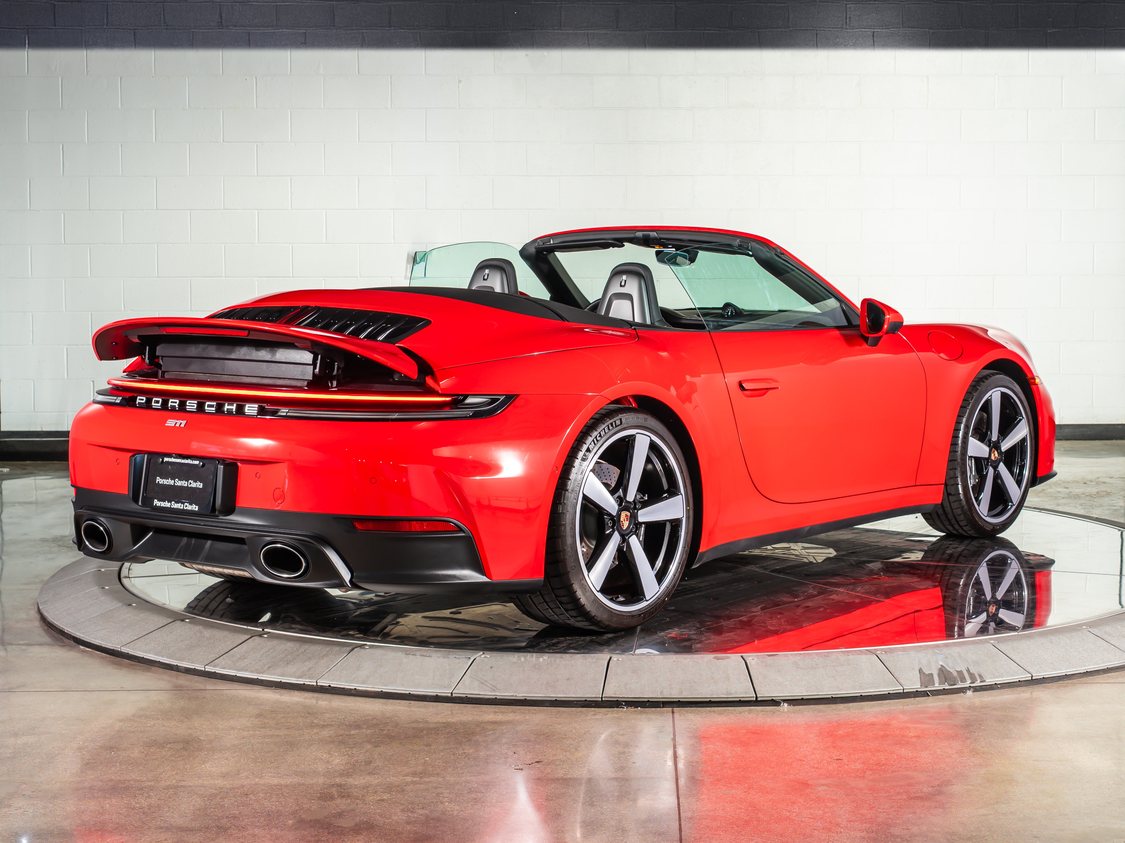 2025 Porsche 911 Carrera Cabriolet
