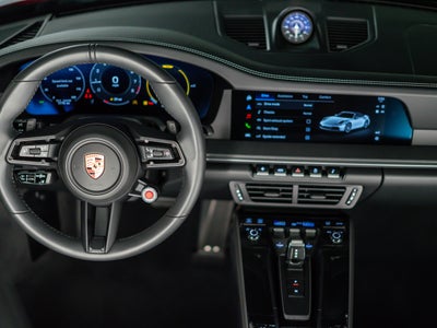2025 Porsche 911 Carrera Cabriolet