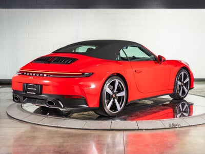 2025 Porsche 911 Carrera Cabriolet