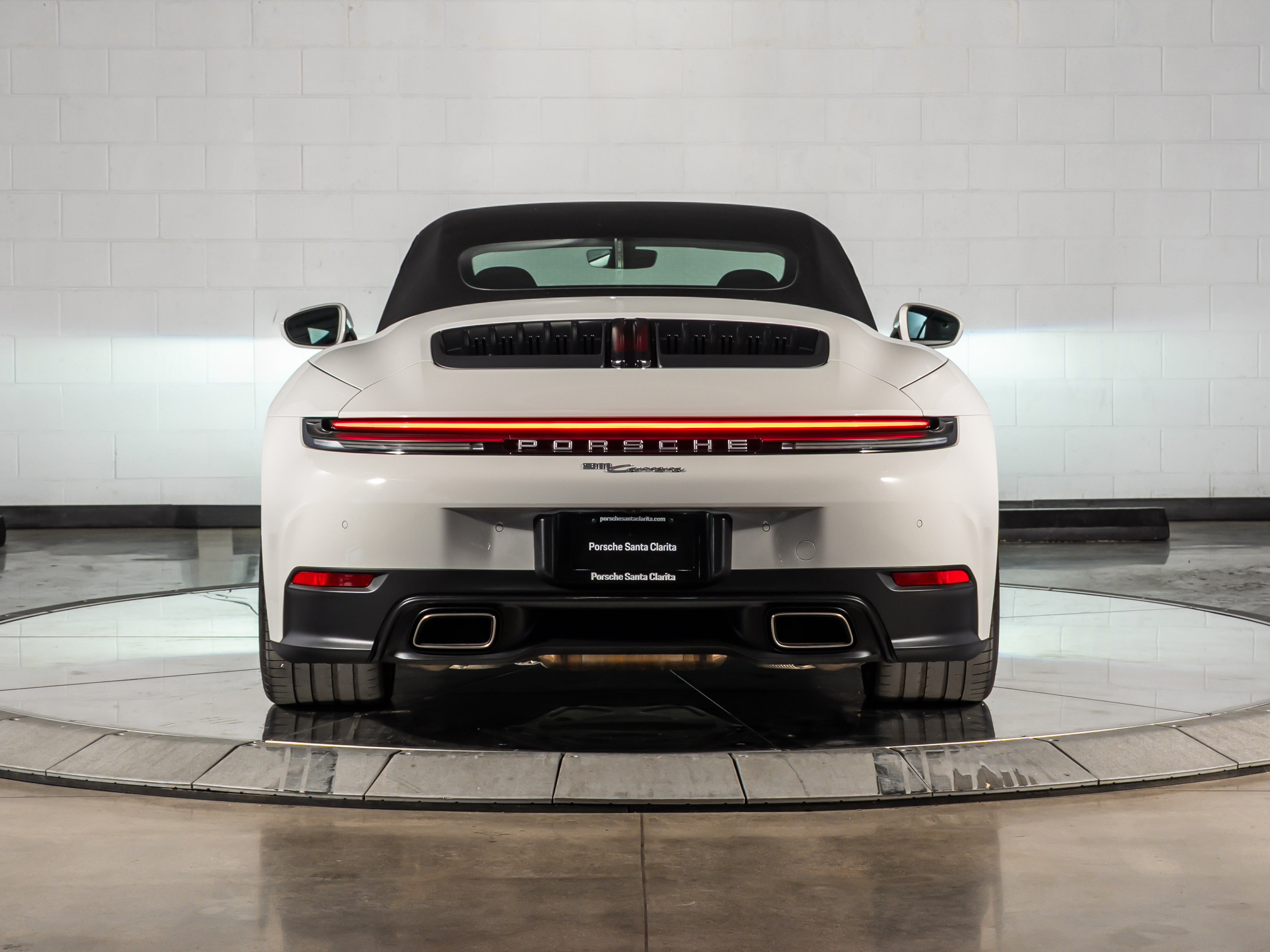 2025 Porsche 911 Carrera Cabriolet