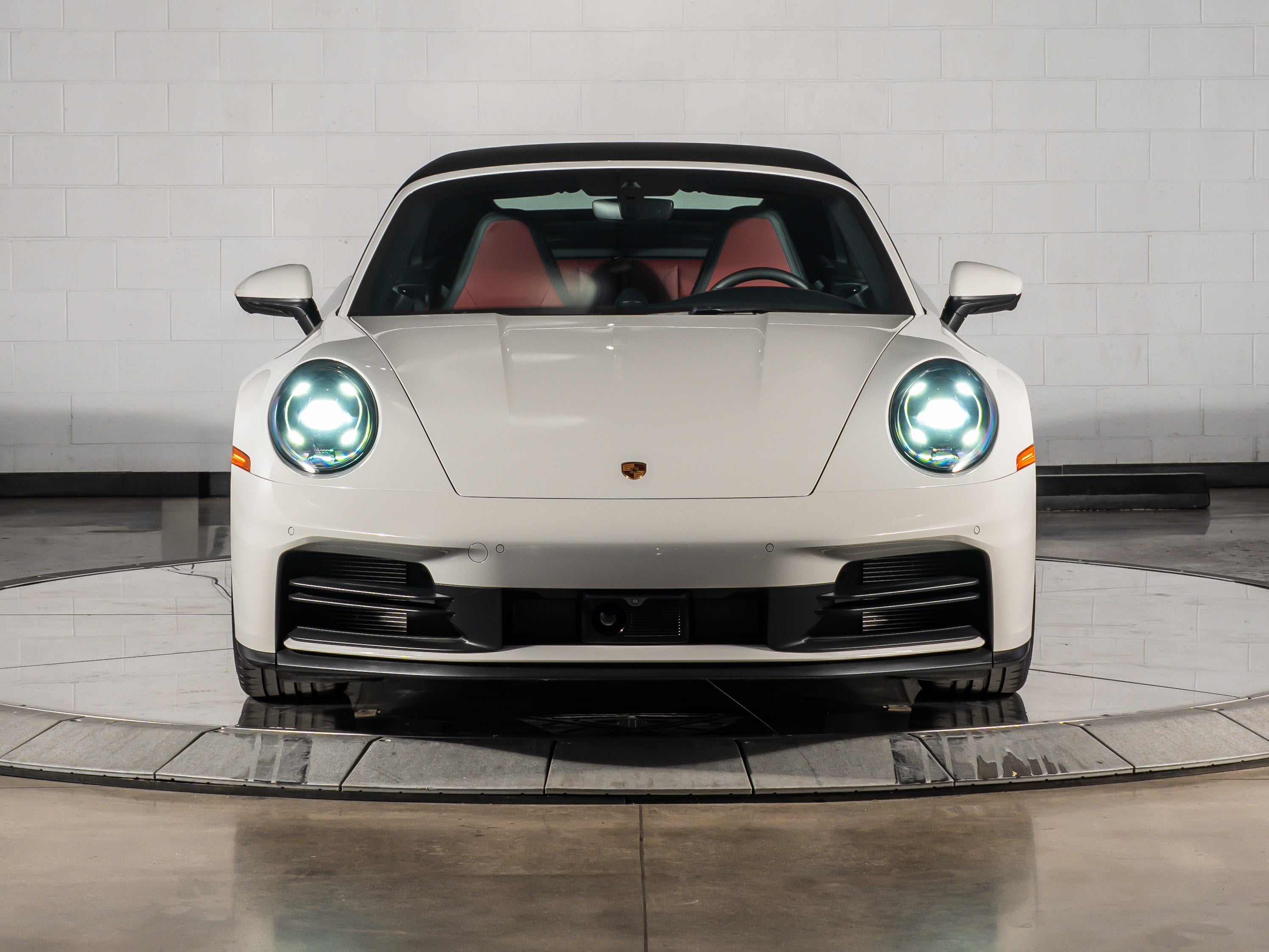2025 Porsche 911 Carrera Cabriolet