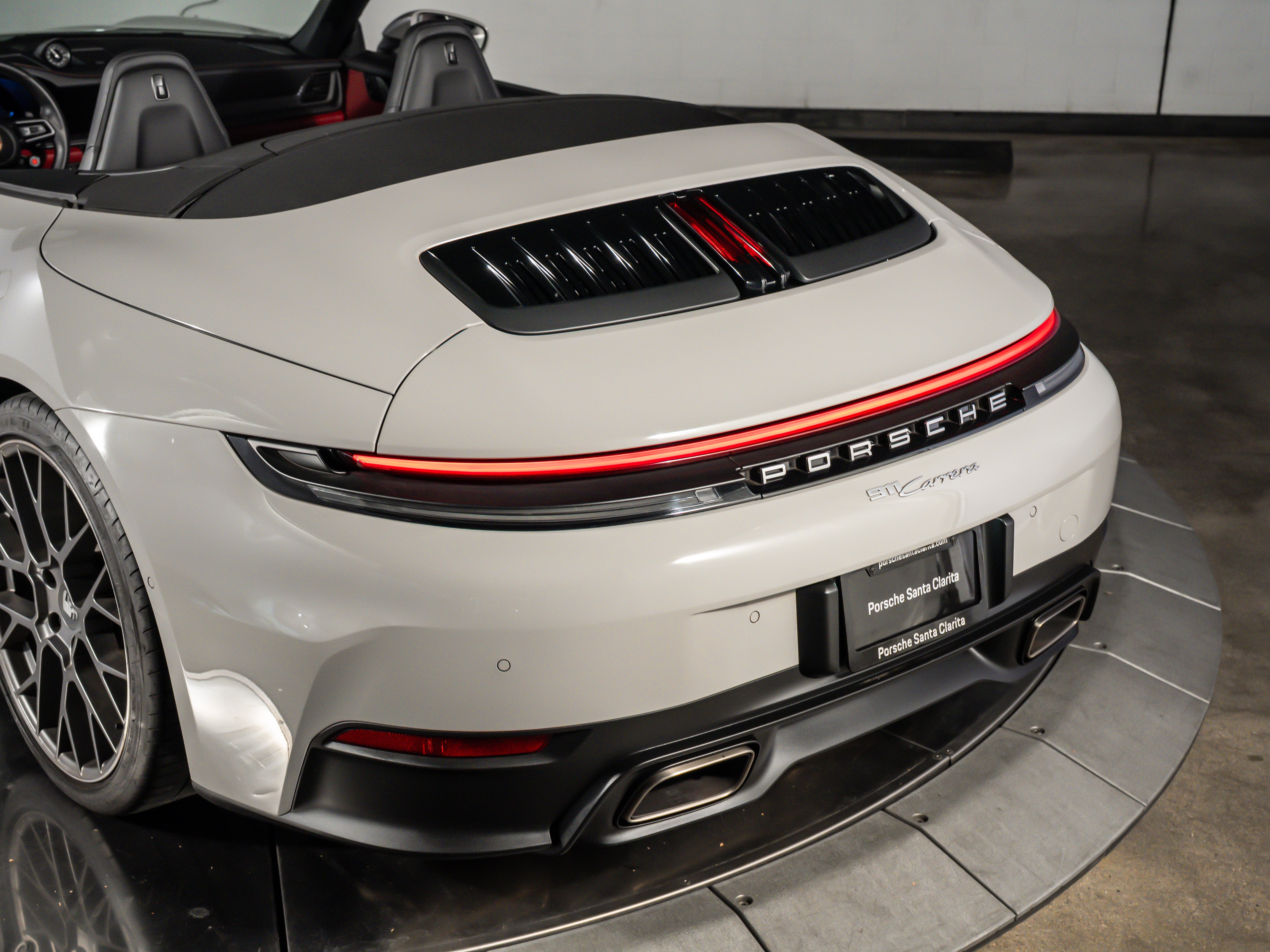 2025 Porsche 911 Carrera Cabriolet