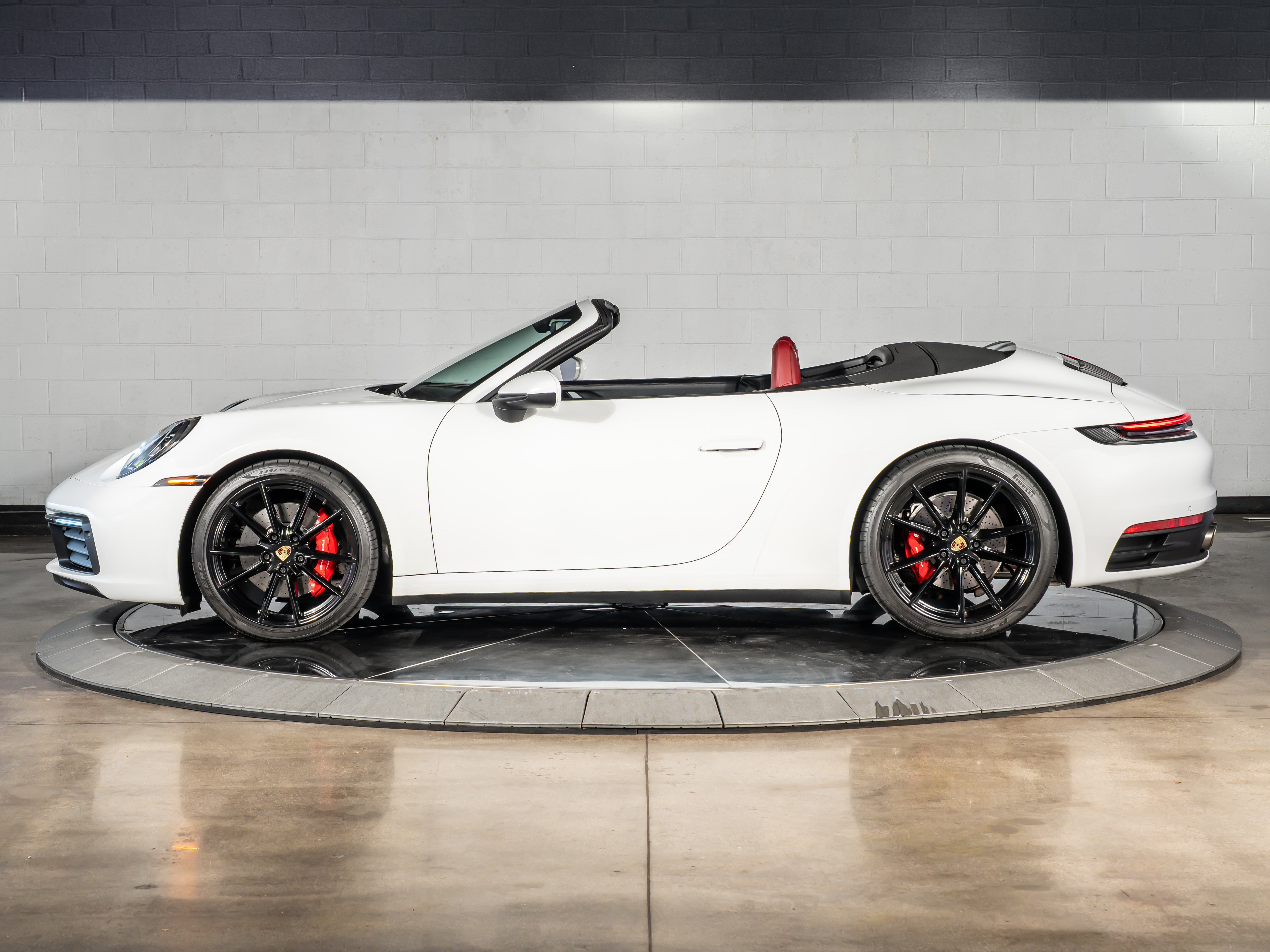 2020 Porsche 911 Carrera S Cabriolet