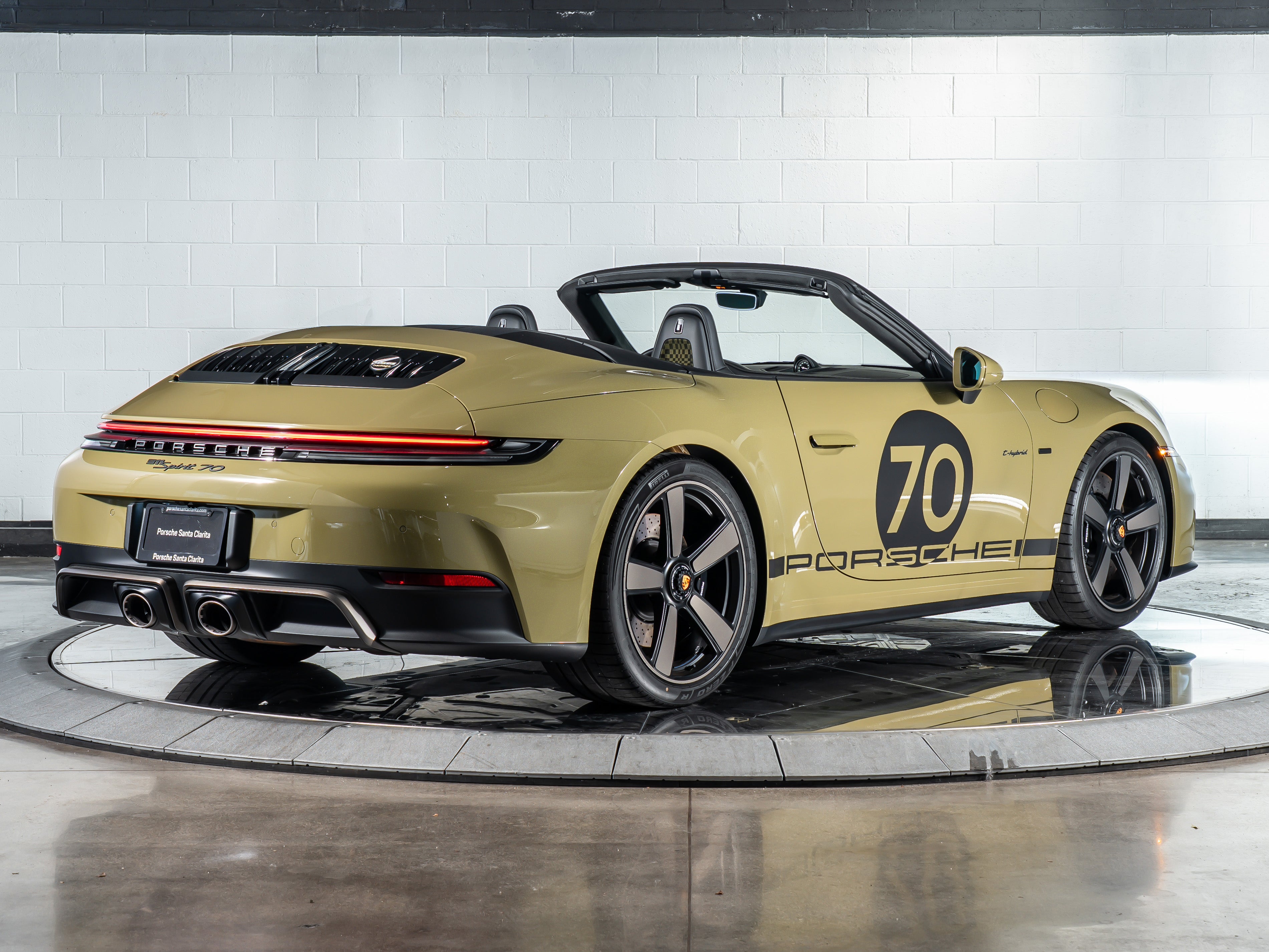 2026 Porsche 911 Spirit 70 Cabriolet