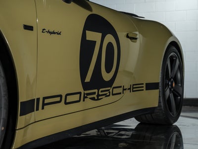 2026 Porsche 911 Spirit 70 Cabriolet