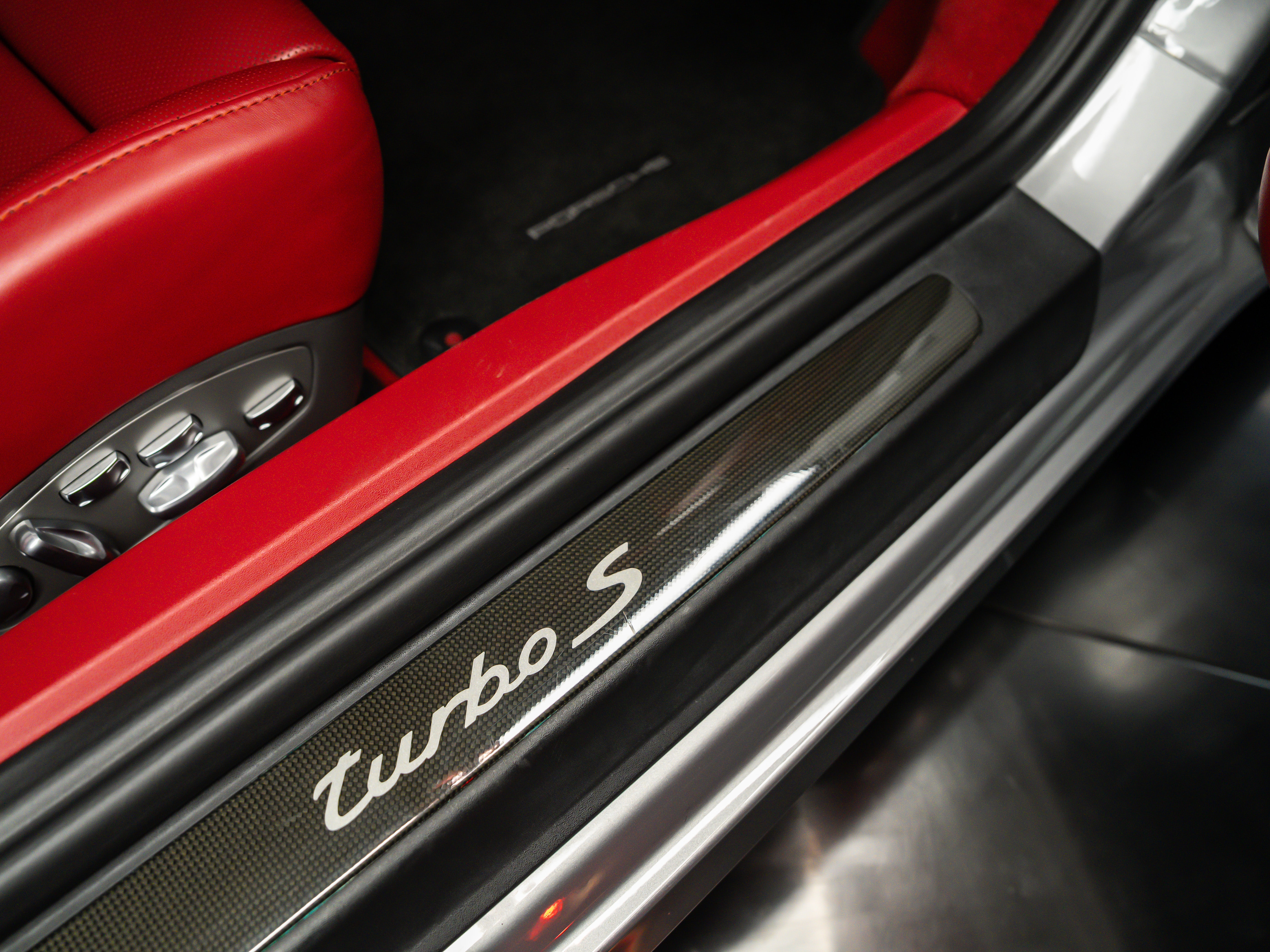 2014 Porsche 911 Turbo S