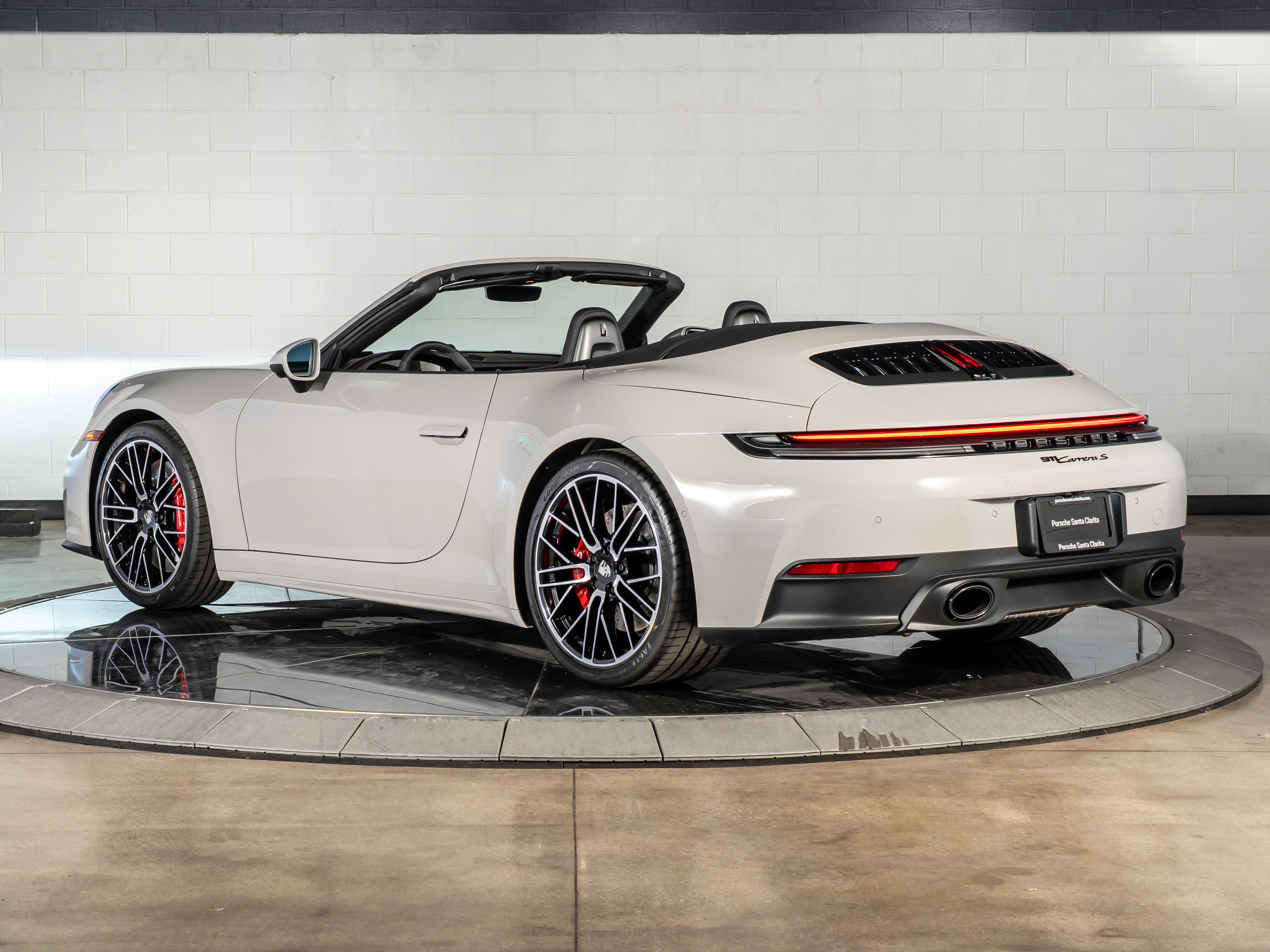 2026 Porsche 911 Carrera S Cabriolet