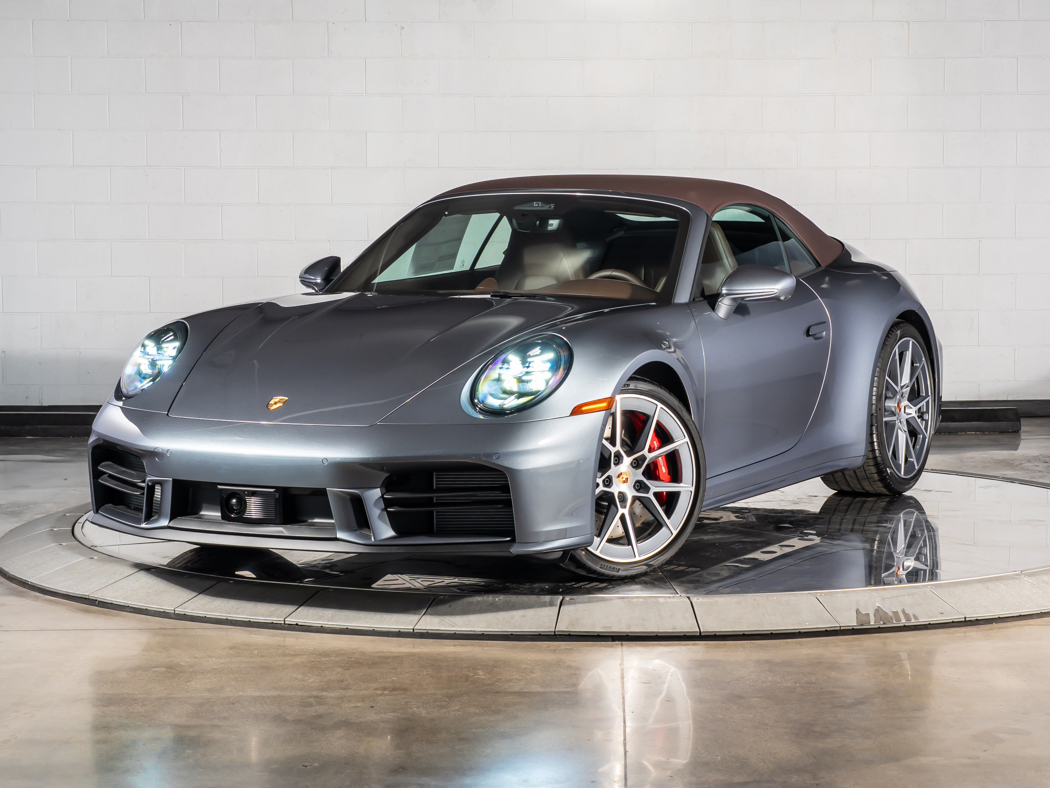 2026 Porsche 911 Carrera 4S Cabriolet