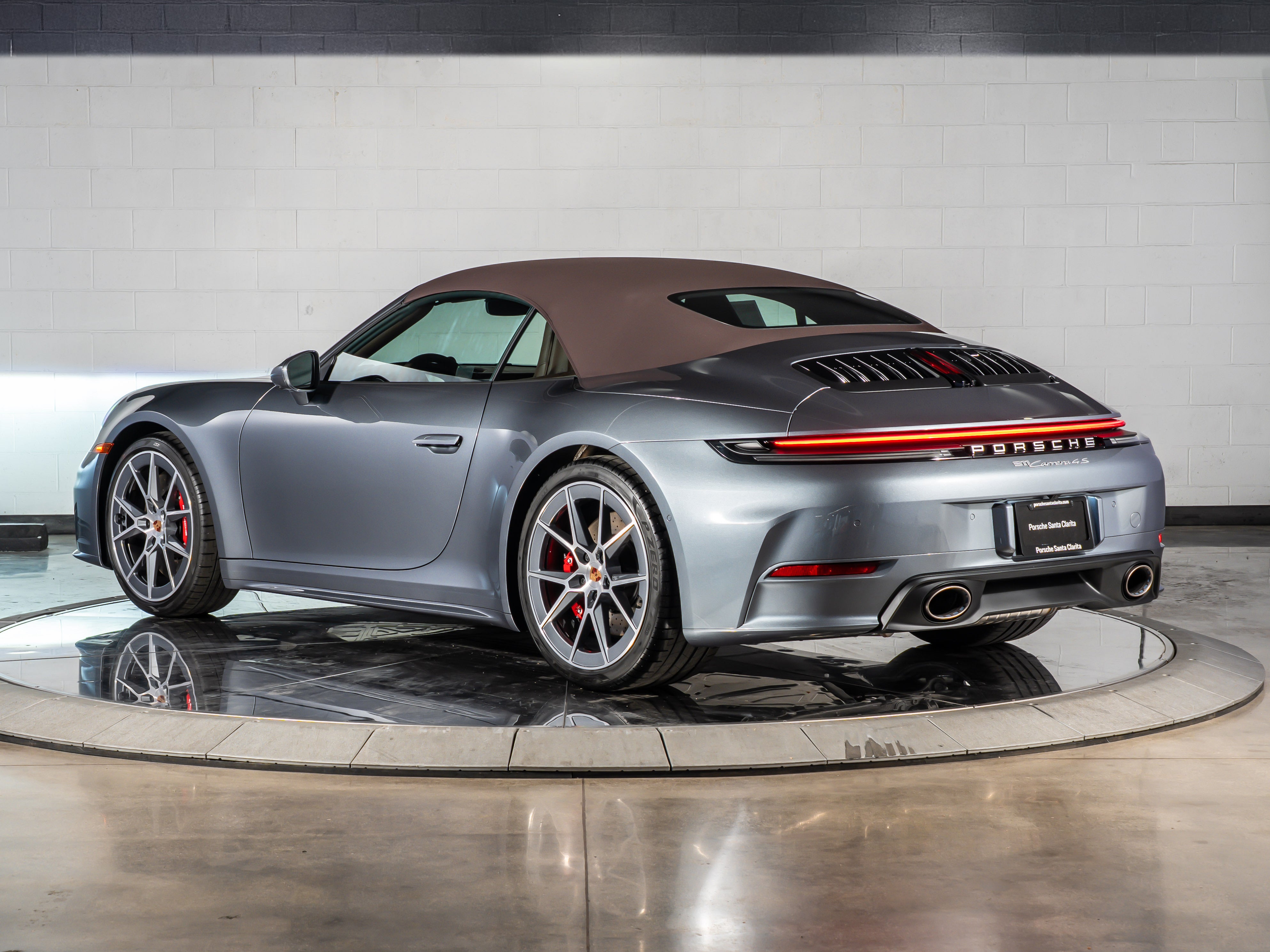 2026 Porsche 911 Carrera 4S Cabriolet