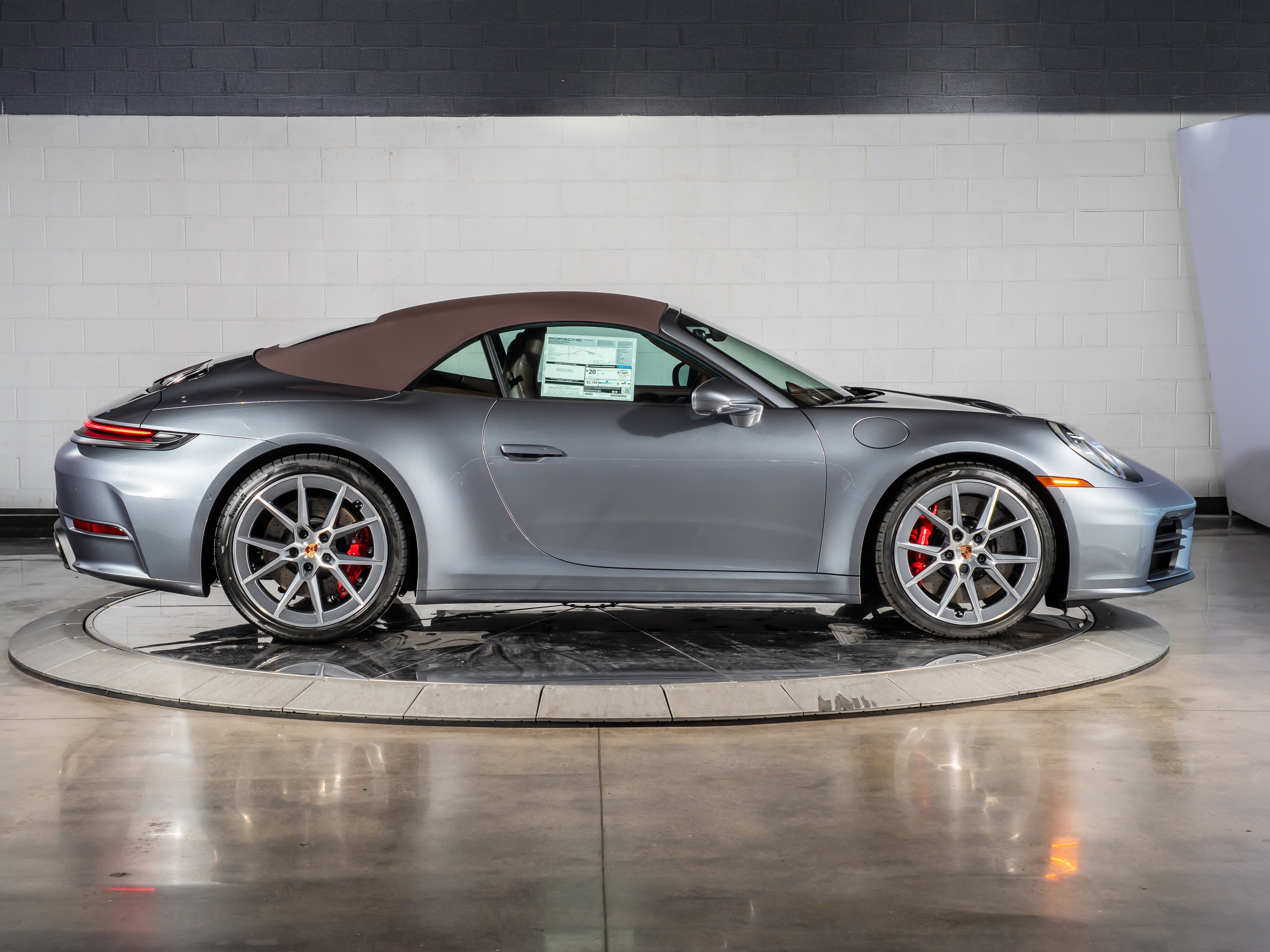2026 Porsche 911 Carrera 4S Cabriolet