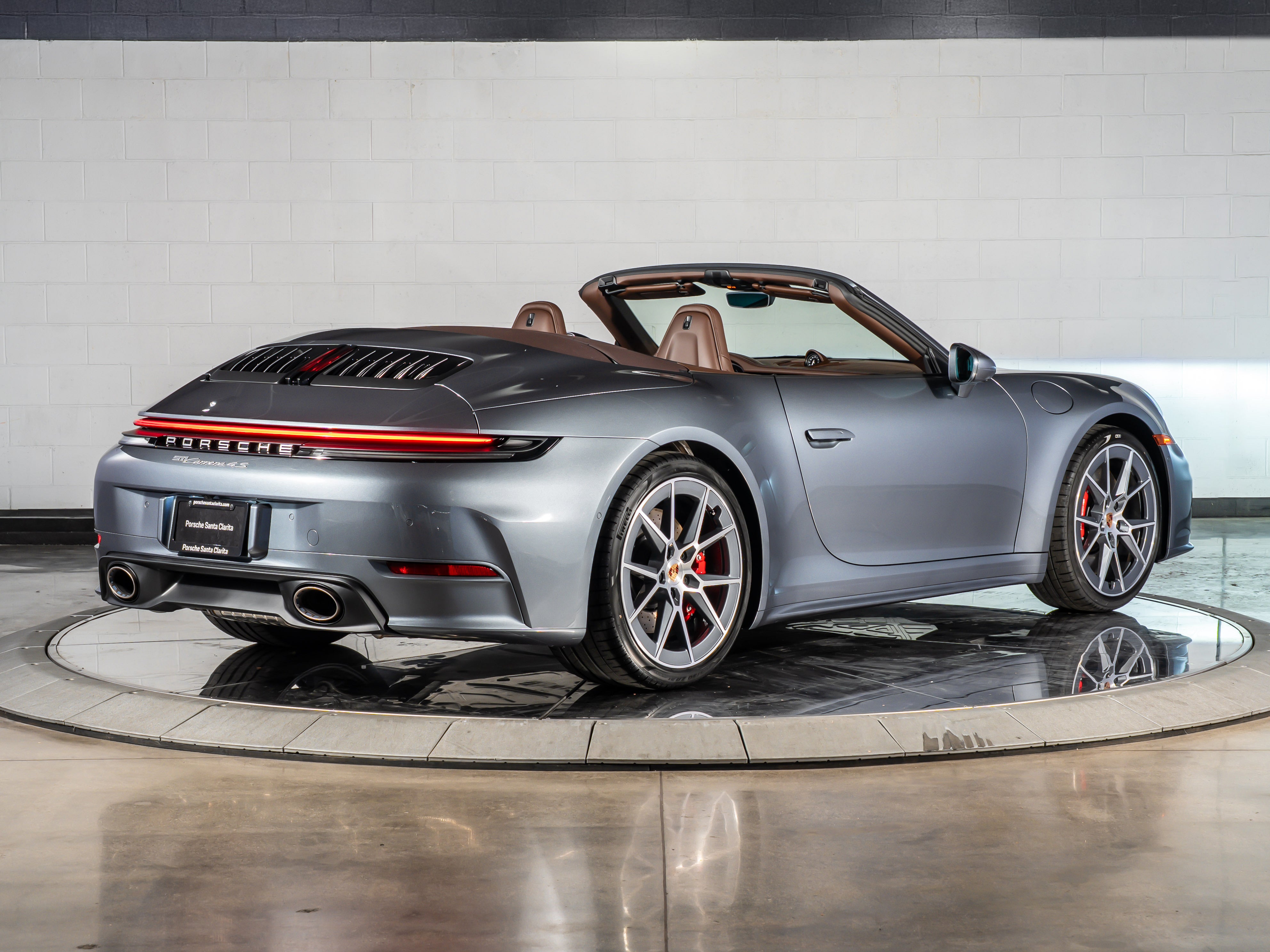 2026 Porsche 911 Carrera 4S Cabriolet