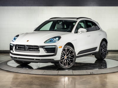 2026 Porsche Macan Base