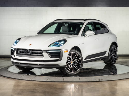 2026 Porsche Macan Base