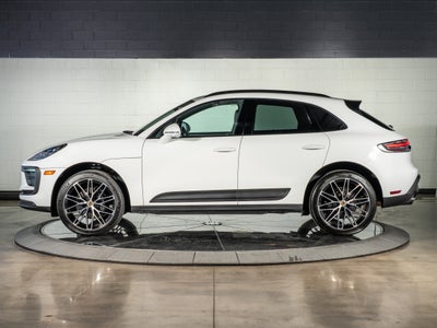 2026 Porsche Macan Base