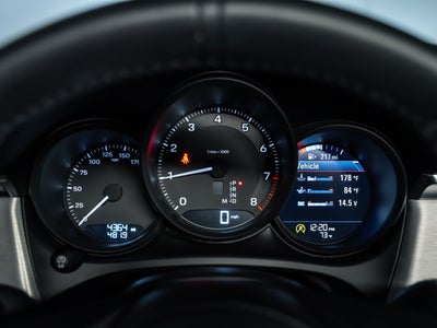 2026 Porsche Macan Base