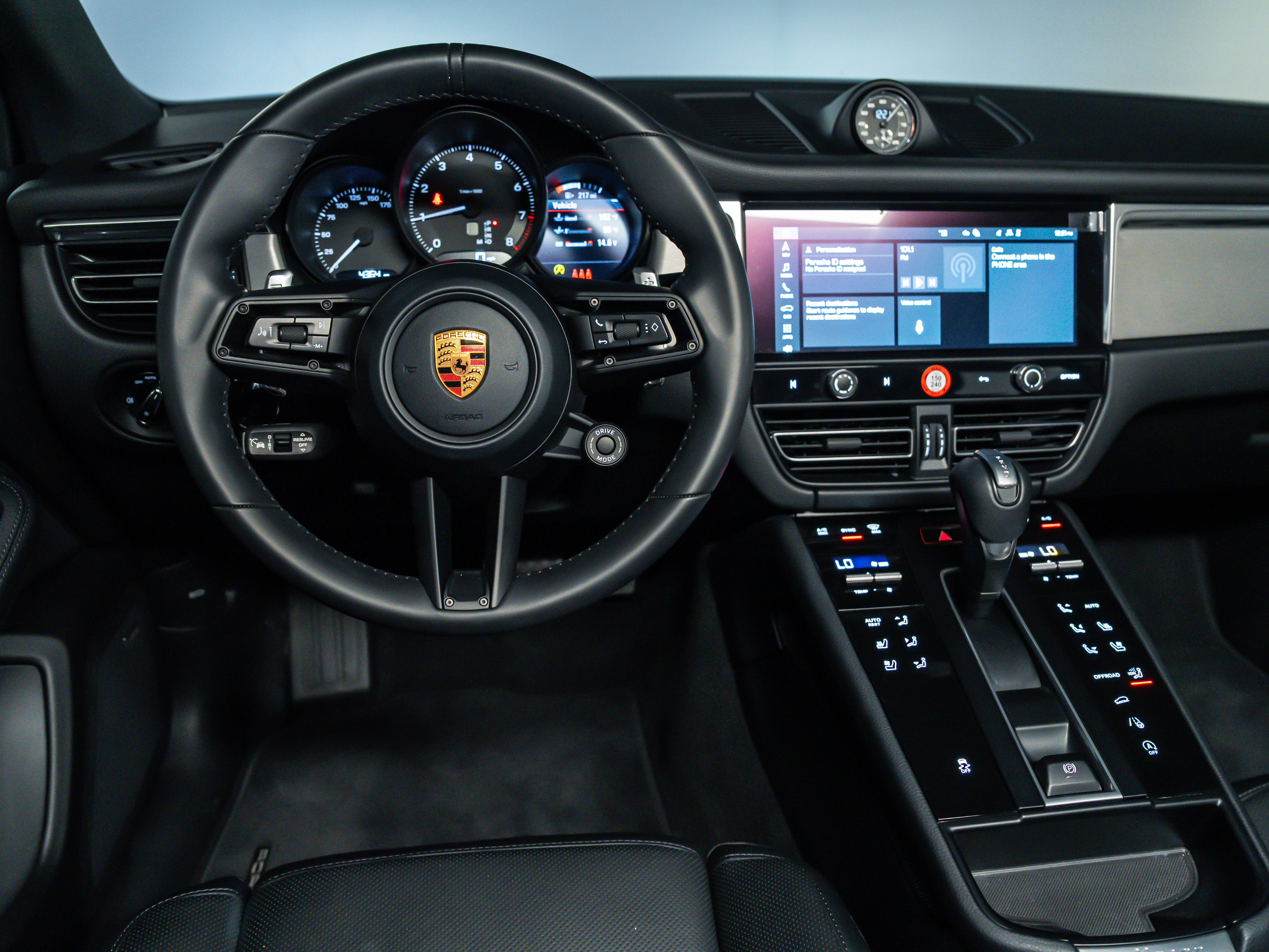 2026 Porsche Macan Base