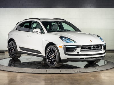 2026 Porsche Macan Base