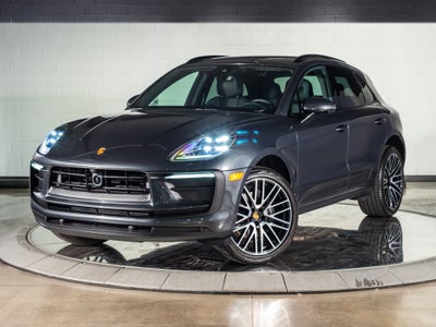 2026 Porsche Macan Base