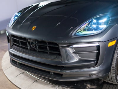 2026 Porsche Macan Base