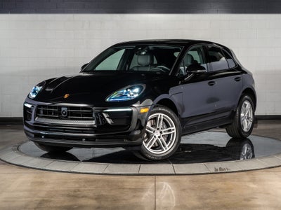 2026 Porsche Macan Base
